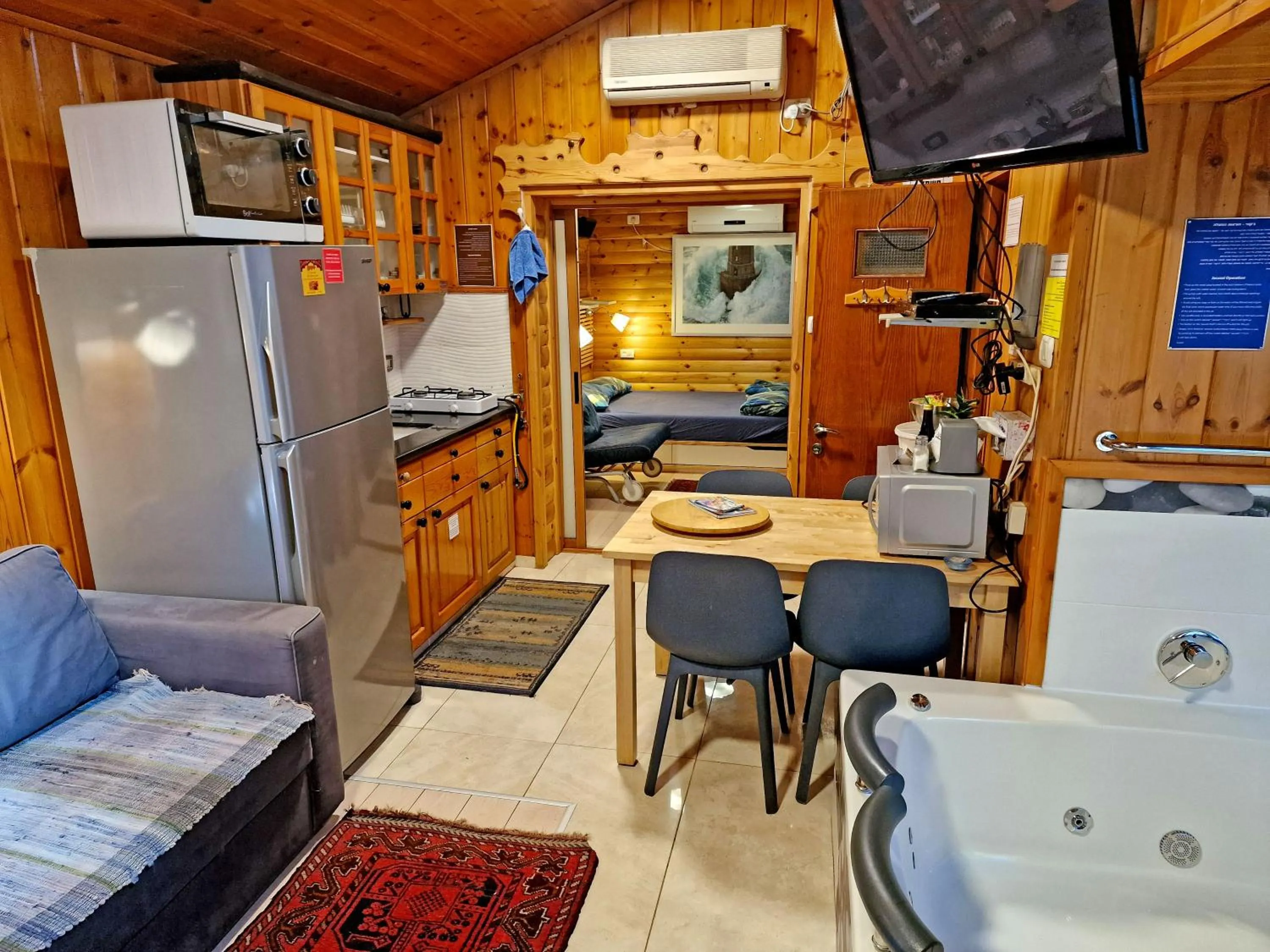 Property building in Ohn-Bar Guesthouse