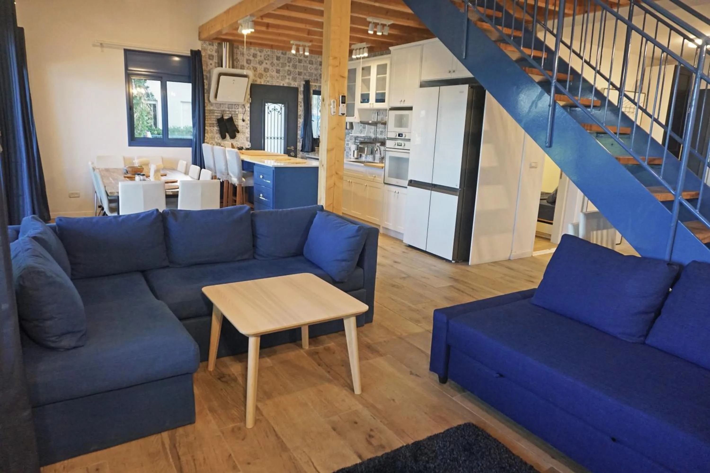 Living room in Ohn-Bar Guesthouse