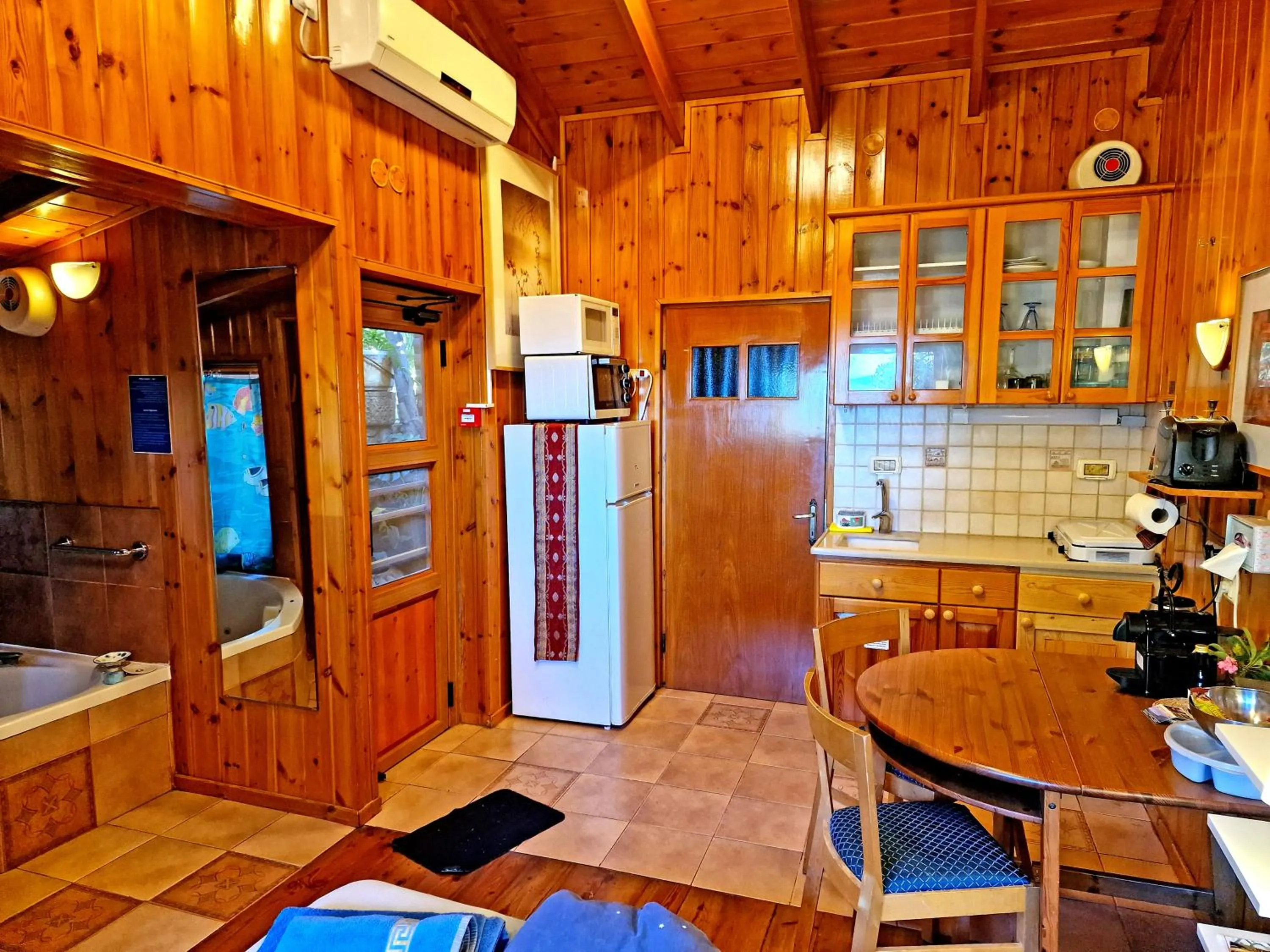 Property building in Ohn-Bar Guesthouse