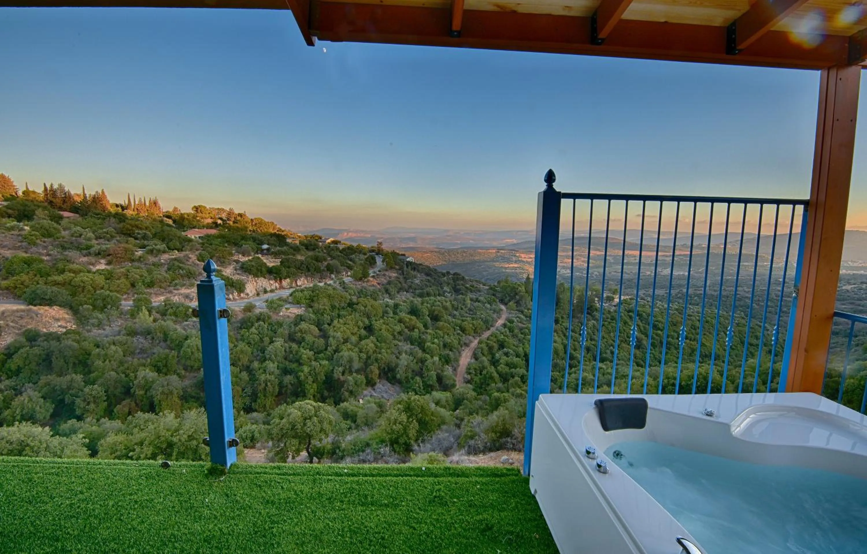 Property building in Ohn-Bar Guesthouse