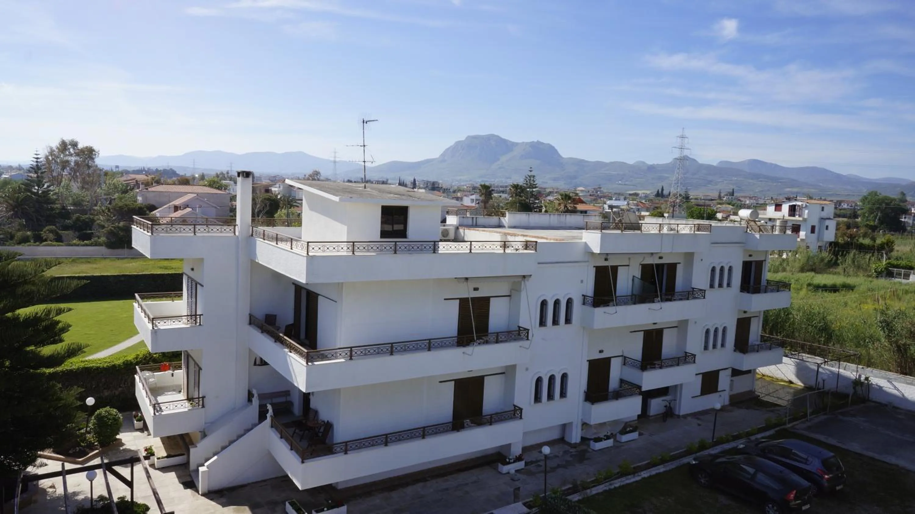 Property building in Chris Studios & Apartments