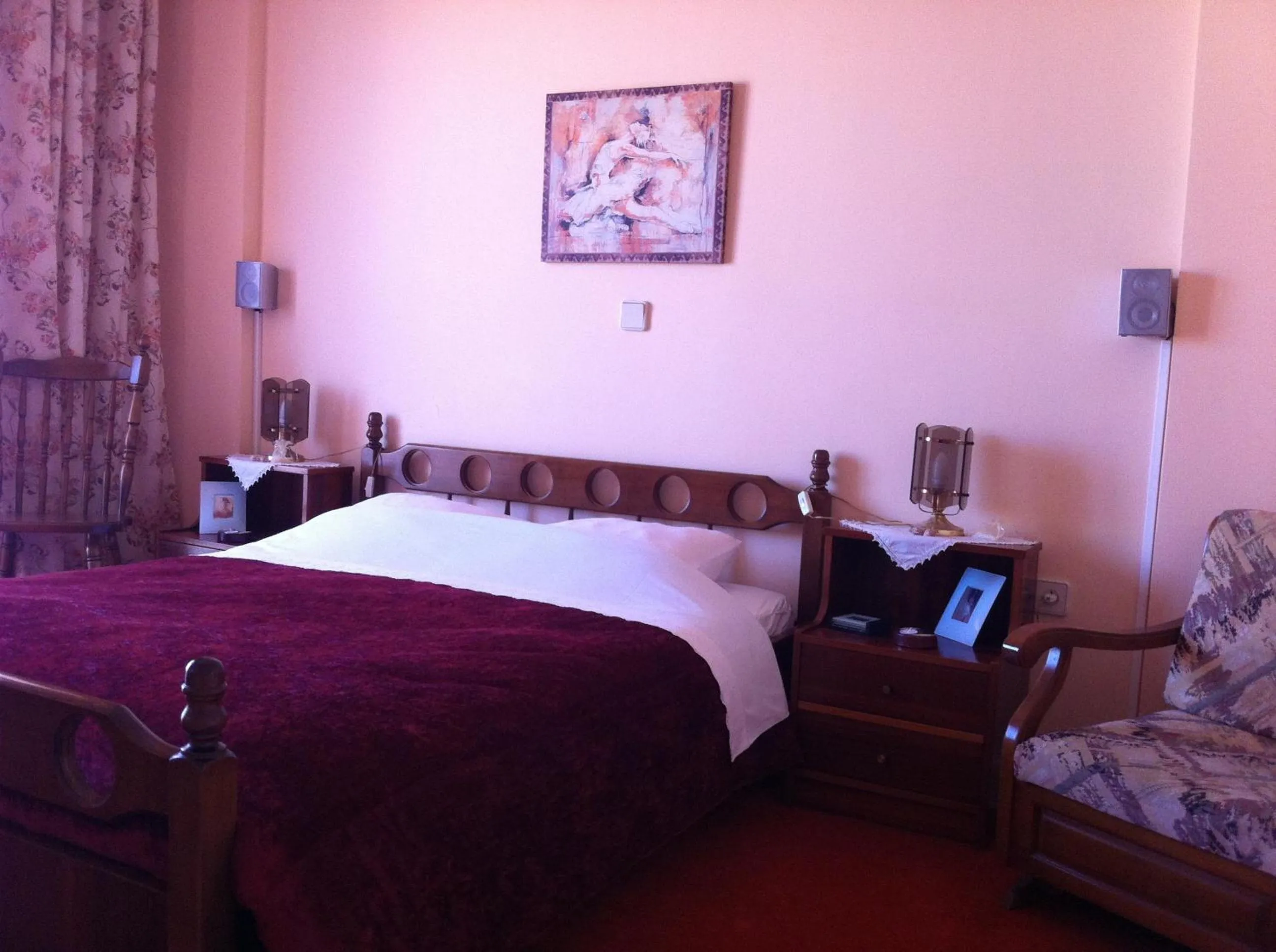 Bed in Chris Studios & Apartments