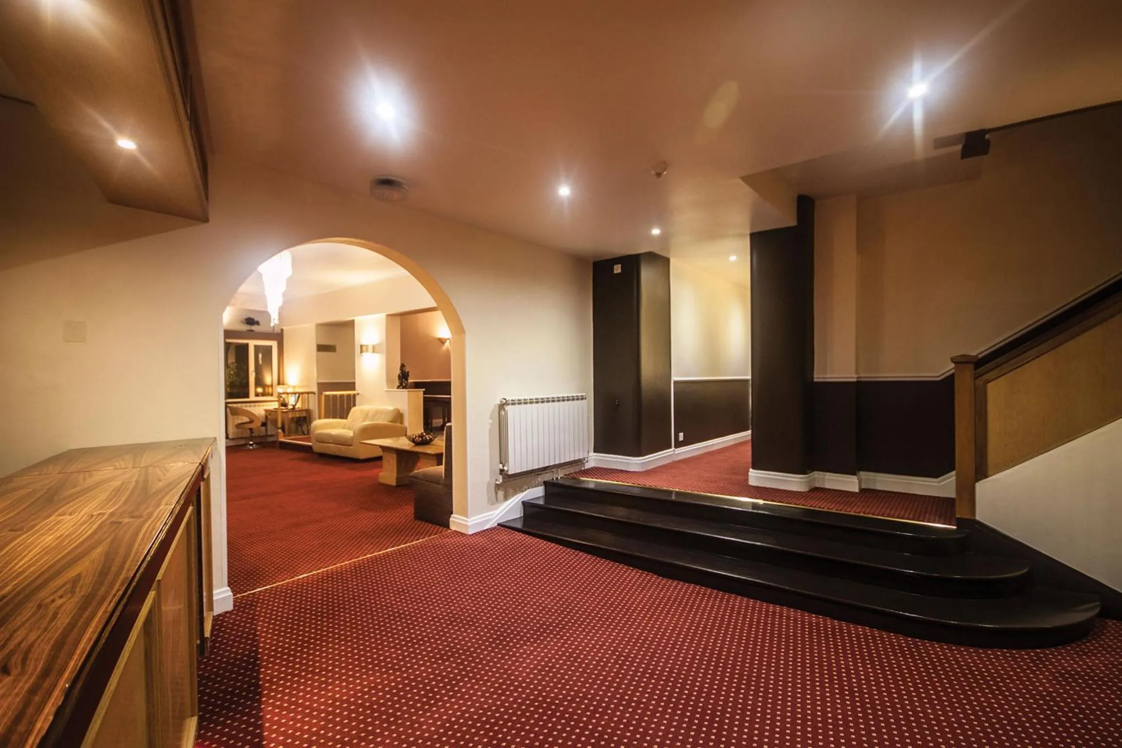 Facade/entrance, Bed in Norfolk Hotel