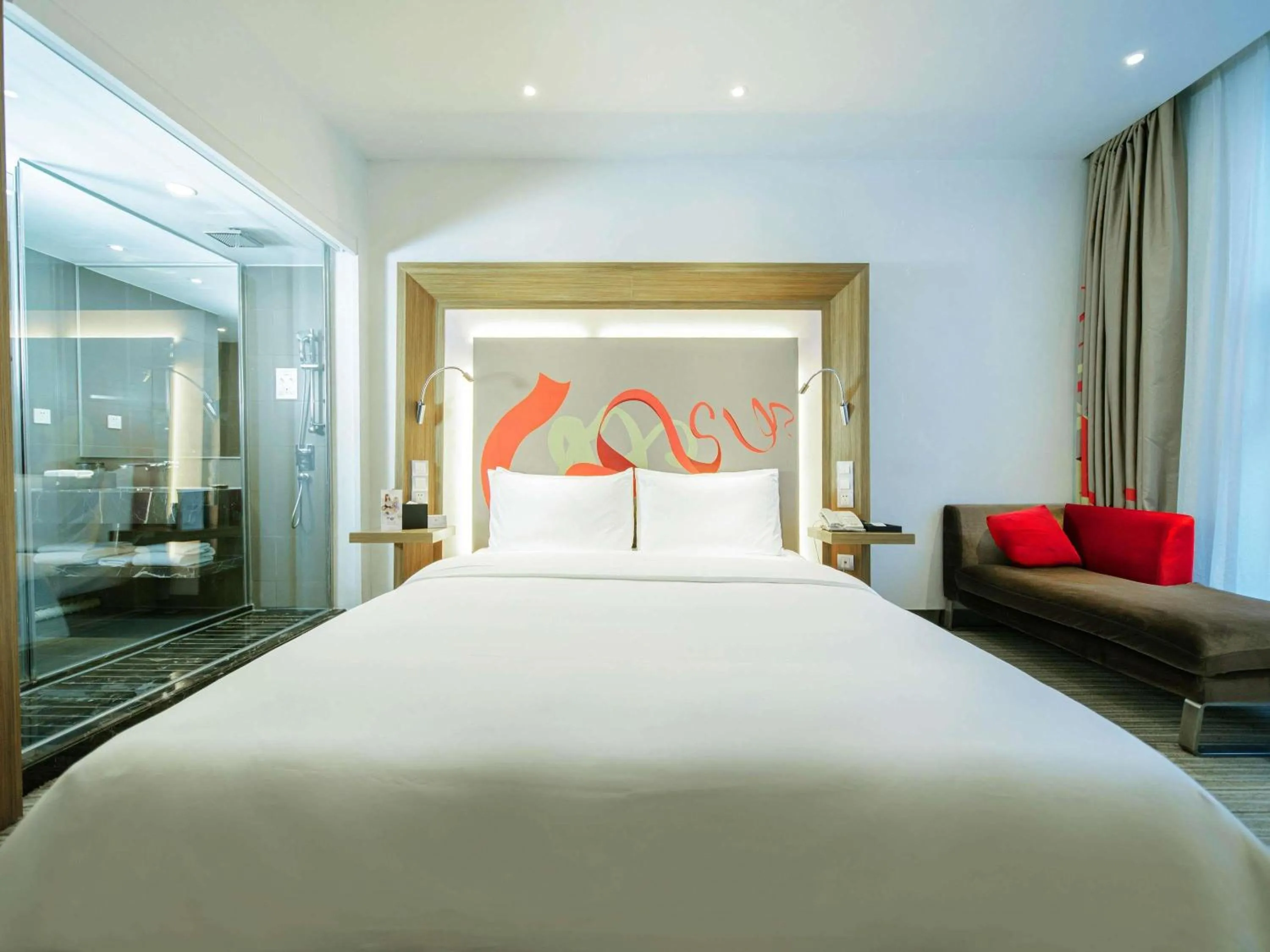 Bedroom in Novotel Guiyang Downtown