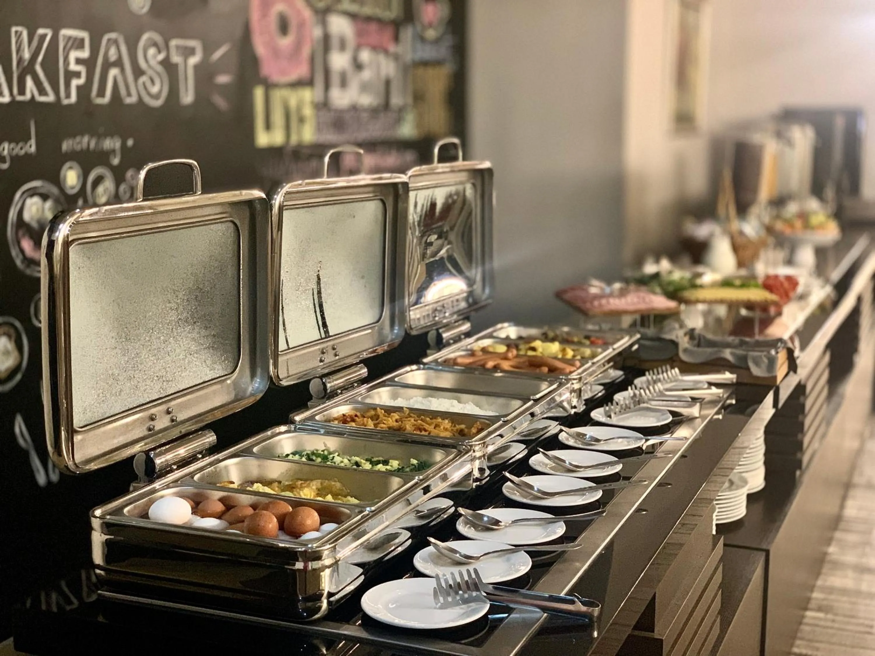 Buffet breakfast in President Hotel by Hrazdan Hotel CJSC