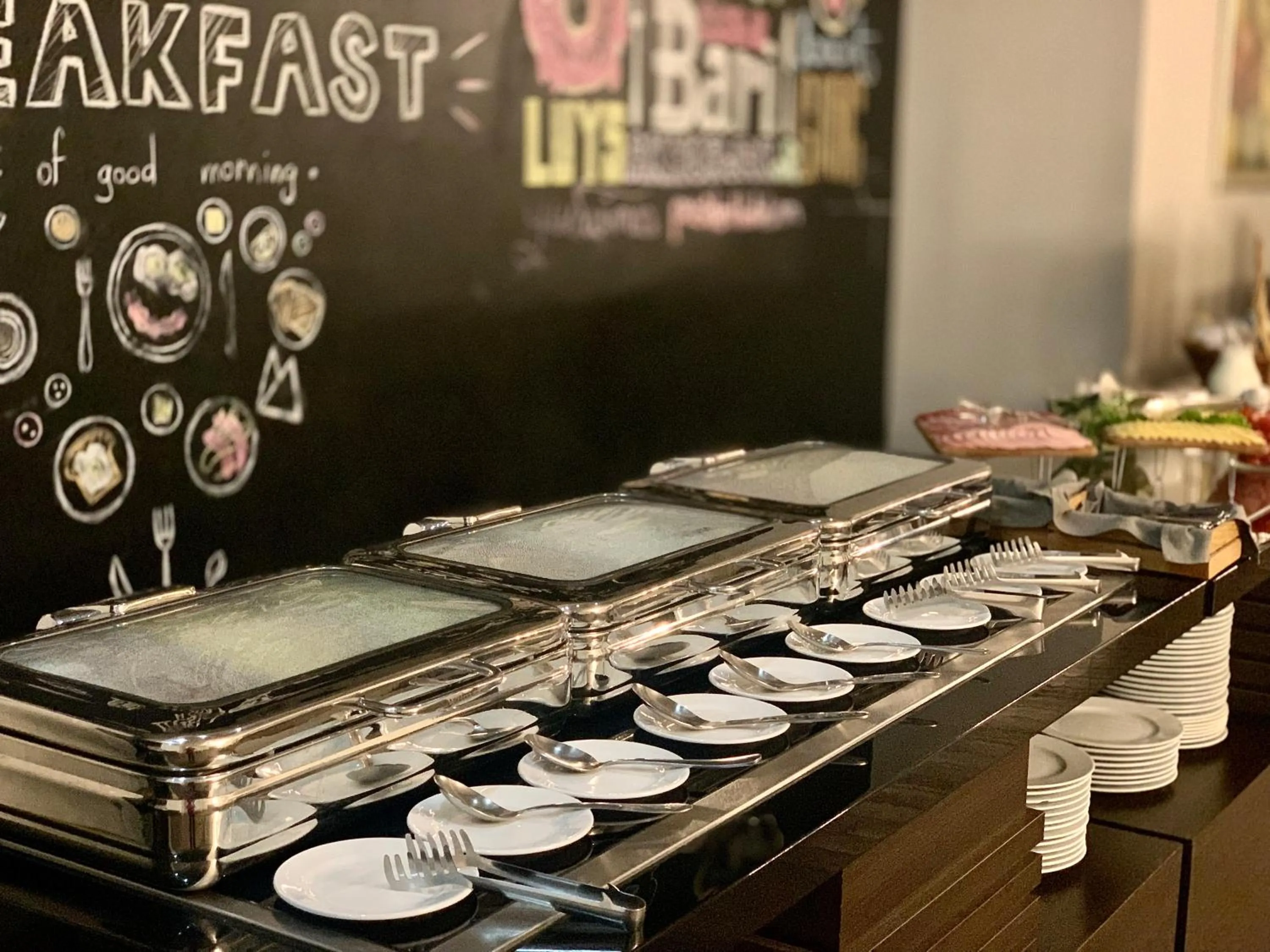 Buffet breakfast in President Hotel by Hrazdan Hotel CJSC