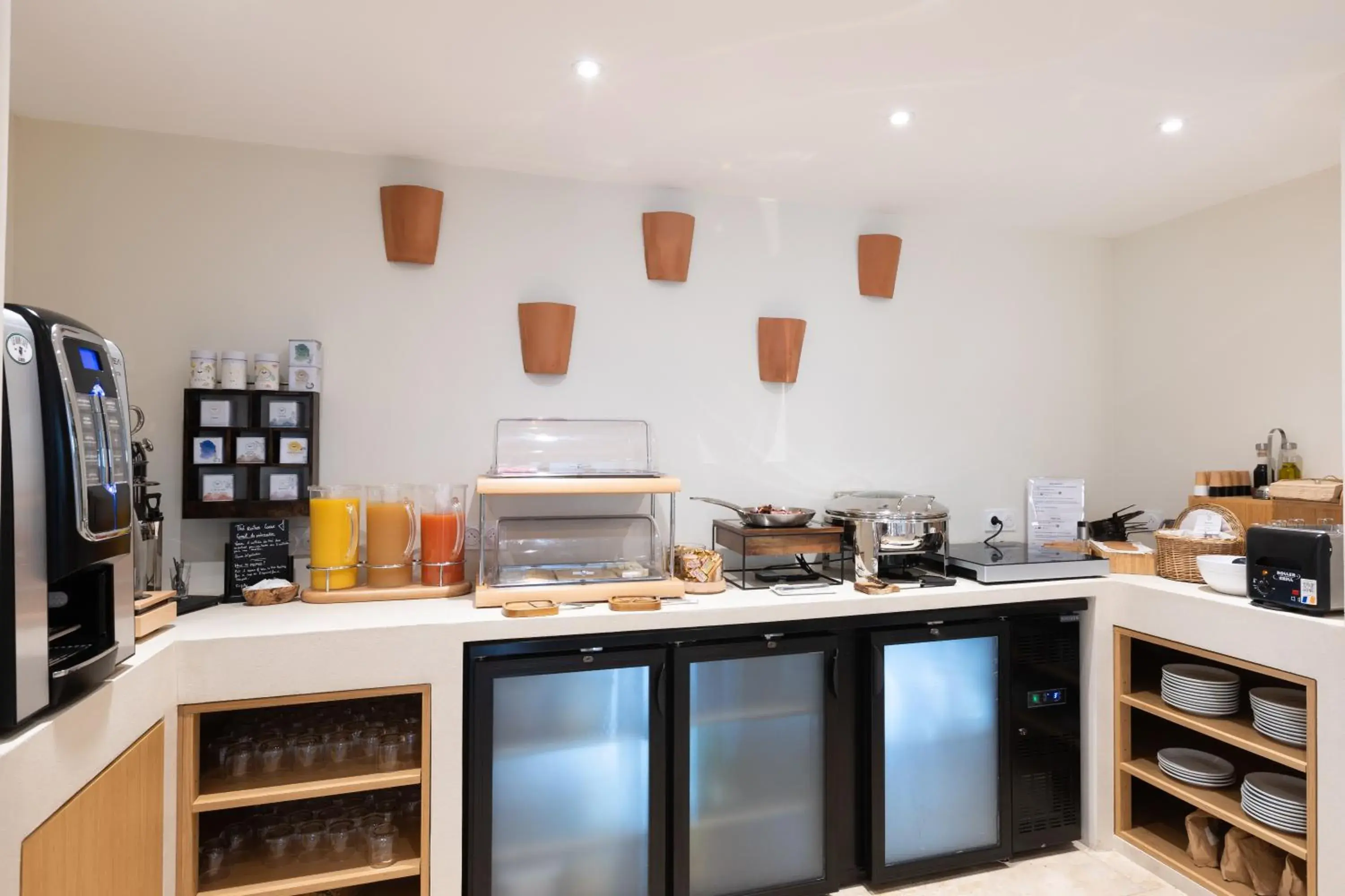 Breakfast in Le Mariana Breakfast in Le Mariana