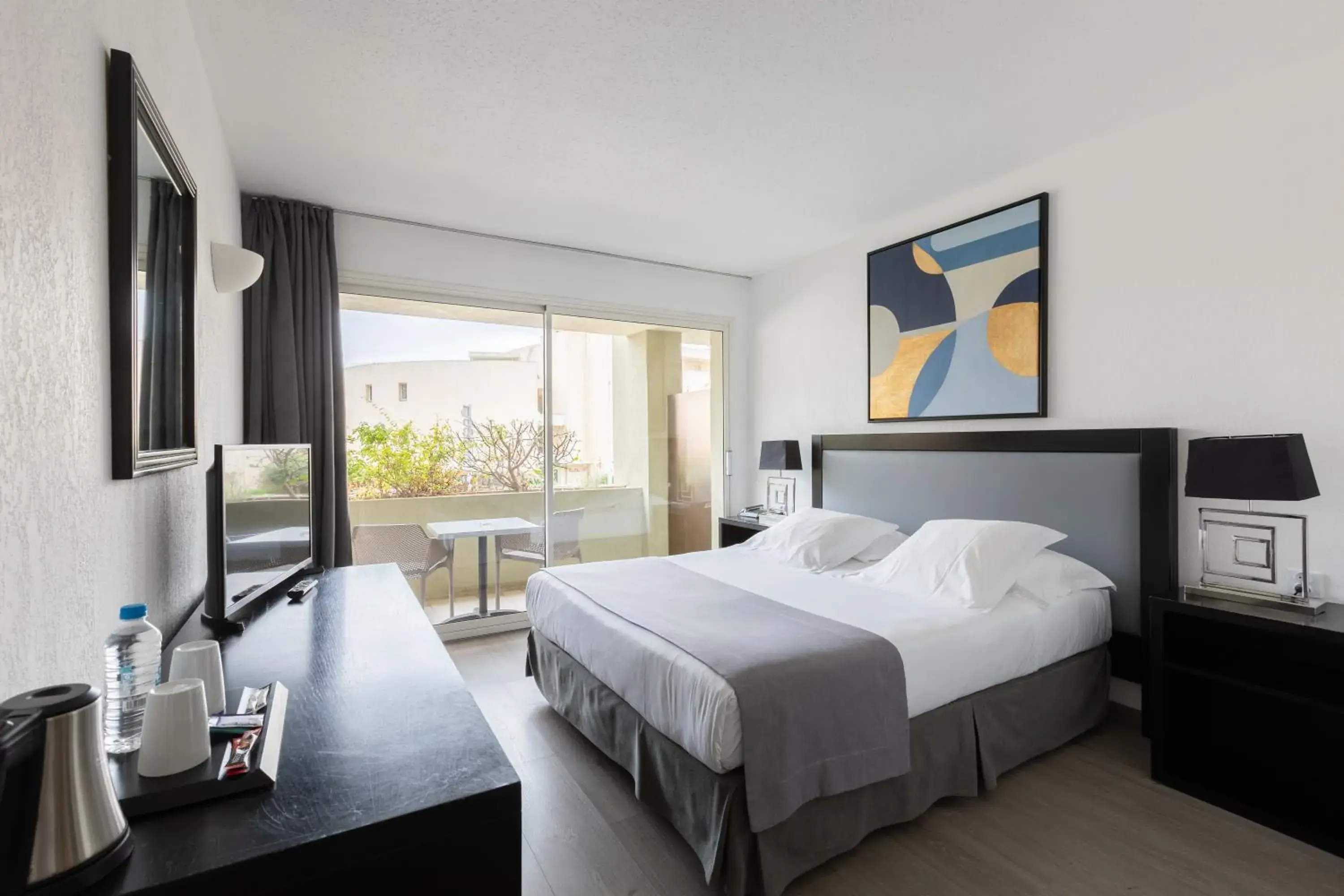 Photo of the whole room, Bed in Le Mariana Photo of the whole room, Bed in Le Mariana