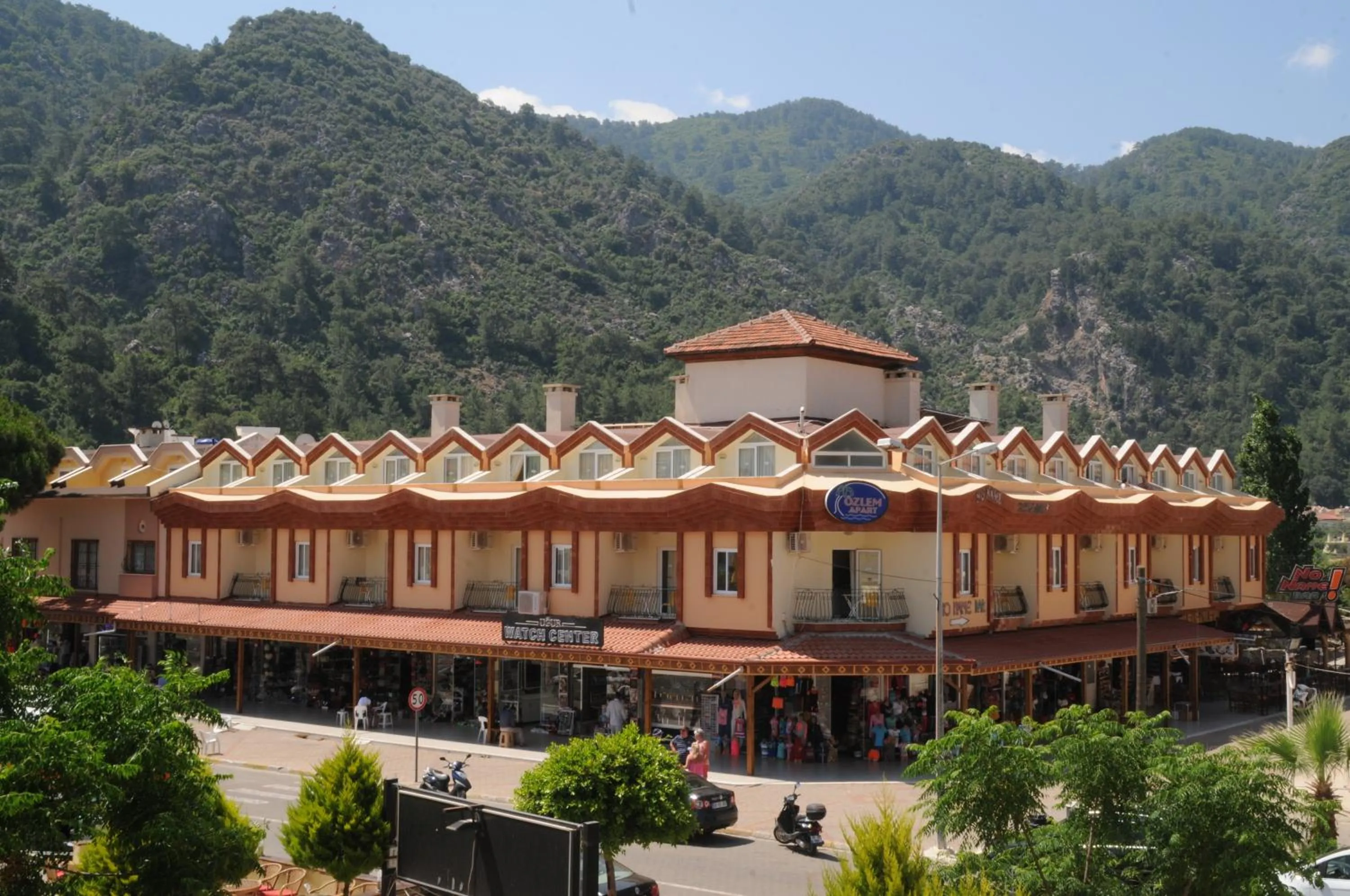 Property building in Ozlem 2 Apart Hotel