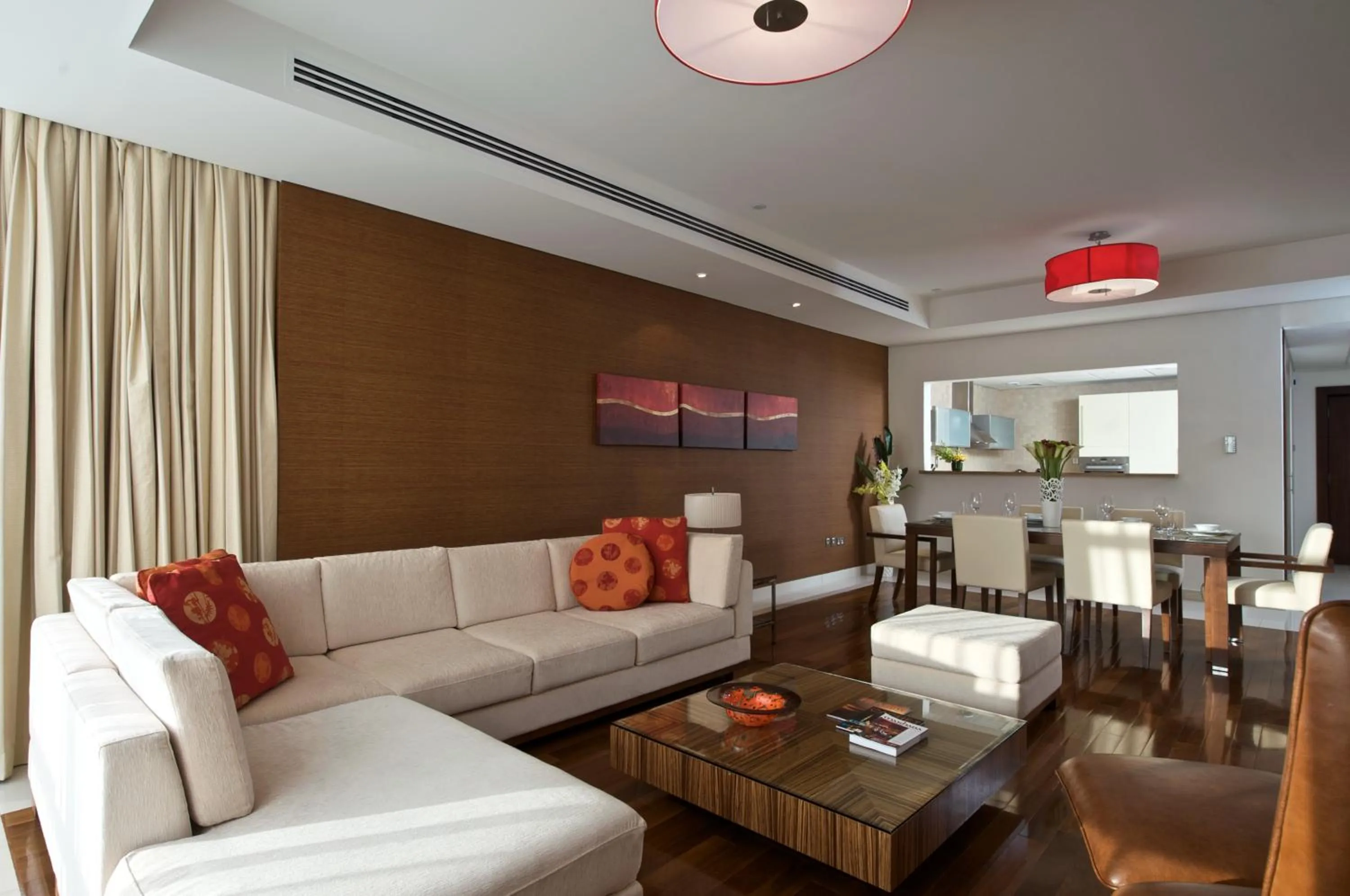 TV and multimedia in Fraser Suites Doha