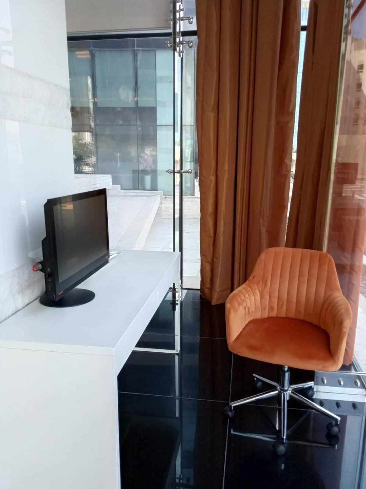 Business facilities in Fraser Suites Doha