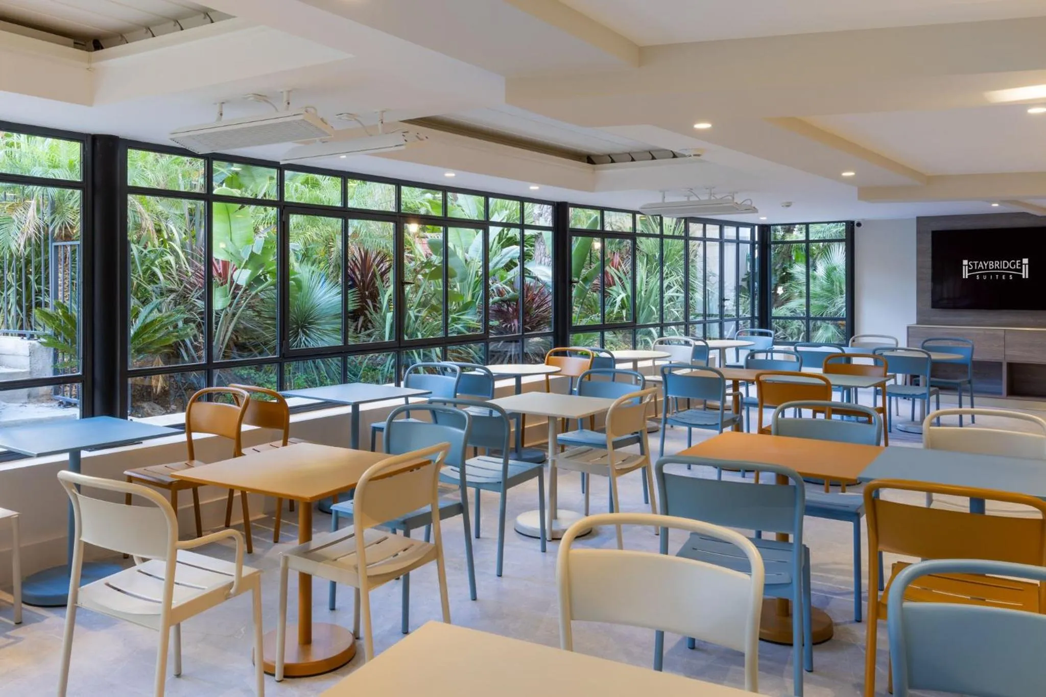 Breakfast in Staybridge Suites - Cannes Centre by IHG