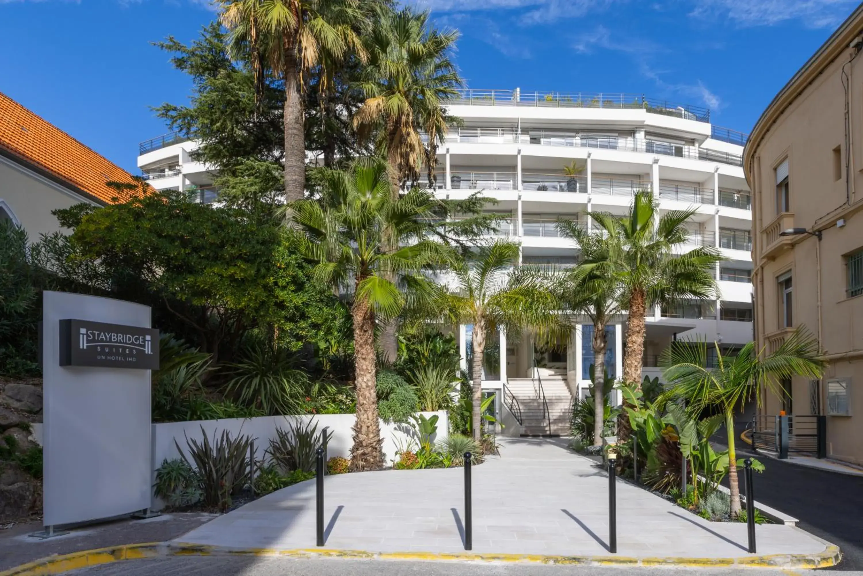 Property building in Staybridge Suites - Cannes Centre by IHG Property building in Staybridge Suites - Cannes Centre by IHG