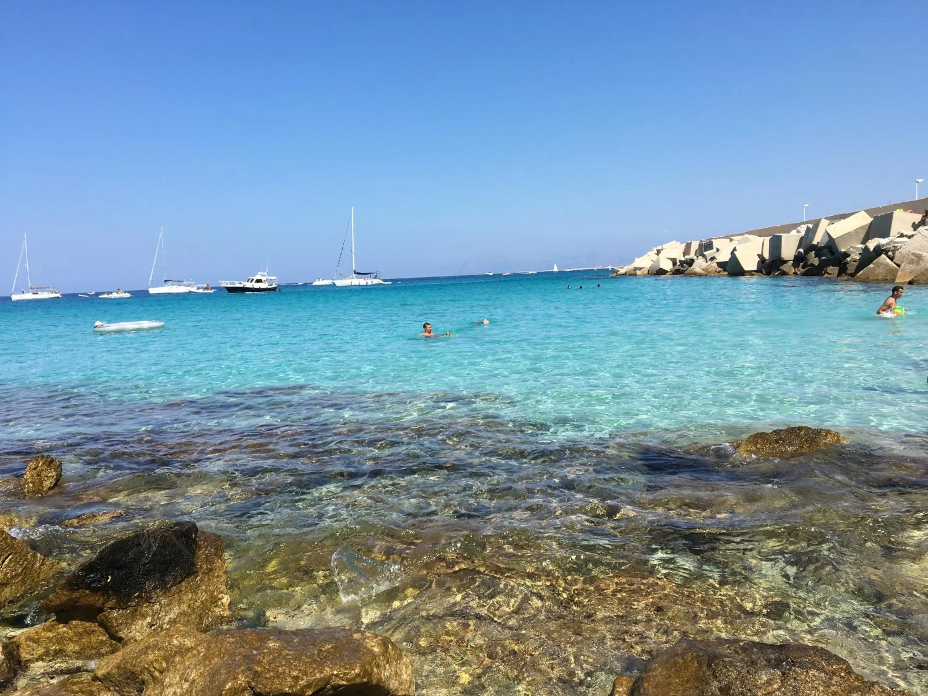 Property building in Doride b&b