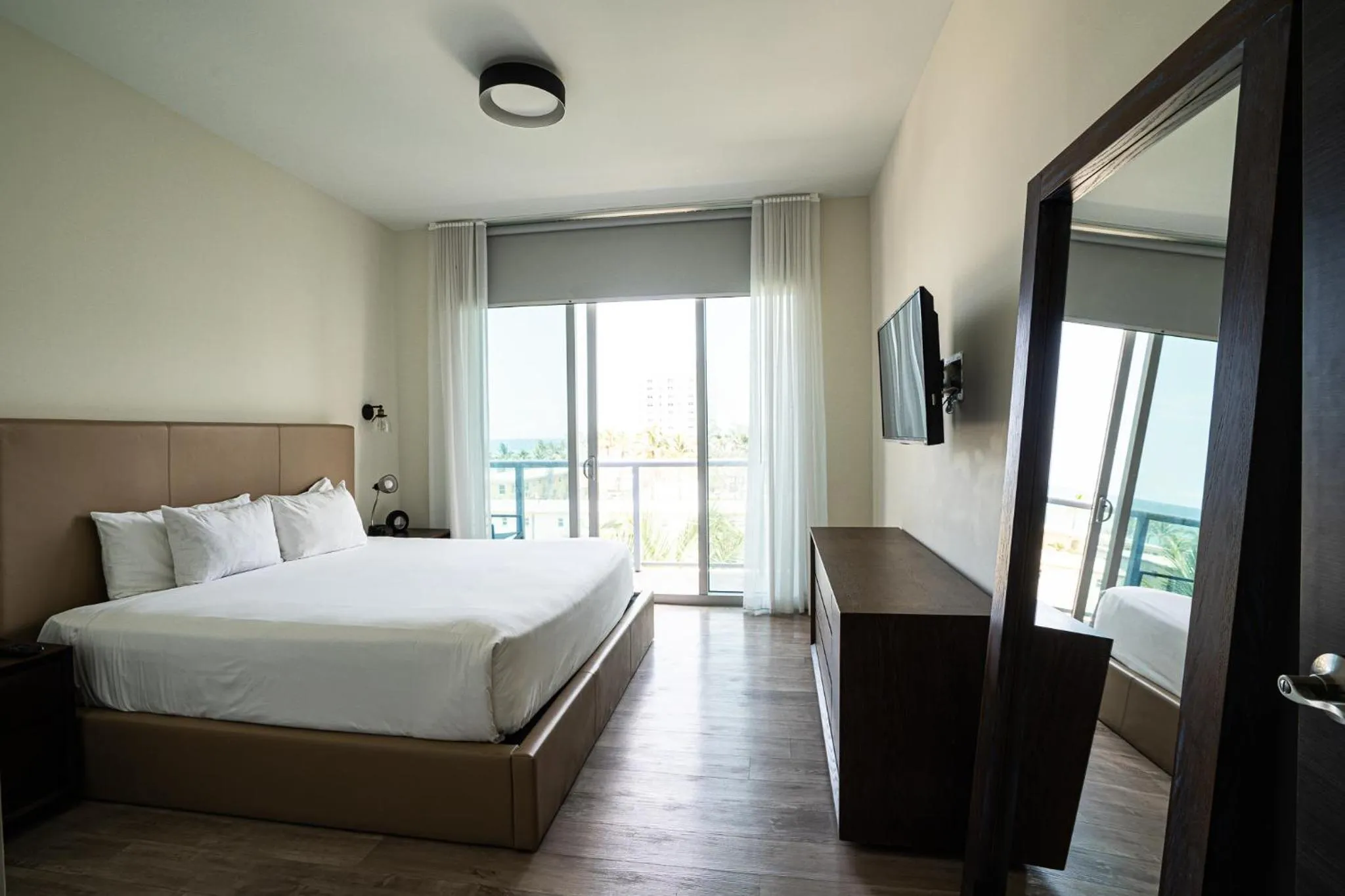 Bed in Global Rent Apart - Costa Hollywood