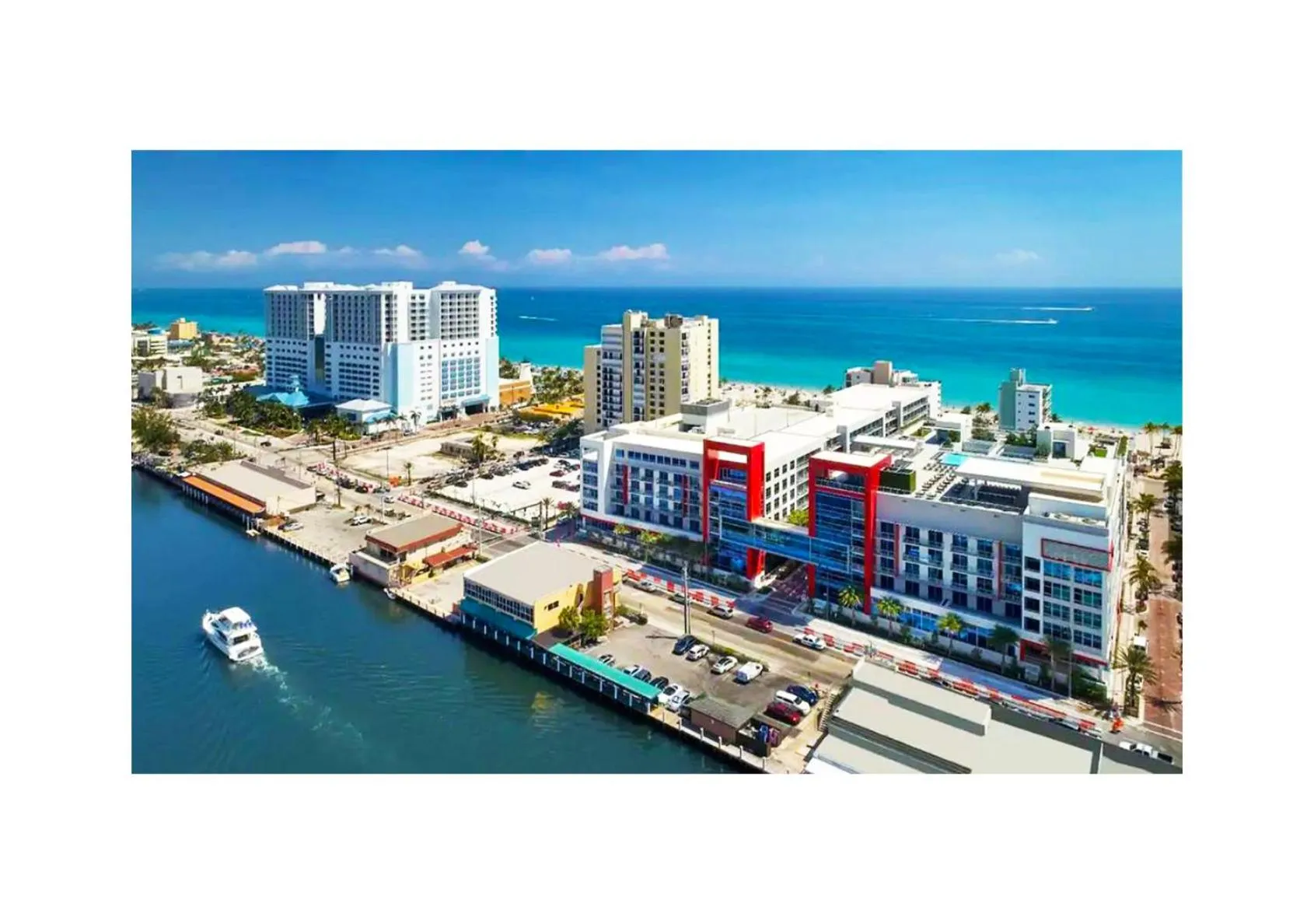 Bird's eye view in Global Rent Apart - Costa Hollywood