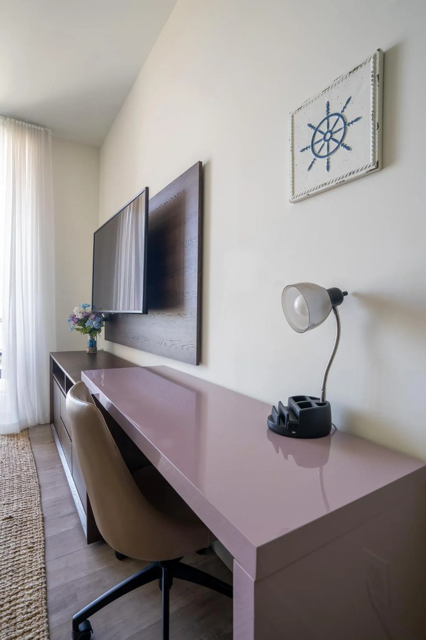 Communal lounge/ TV room in Global Rent Apart - Costa Hollywood