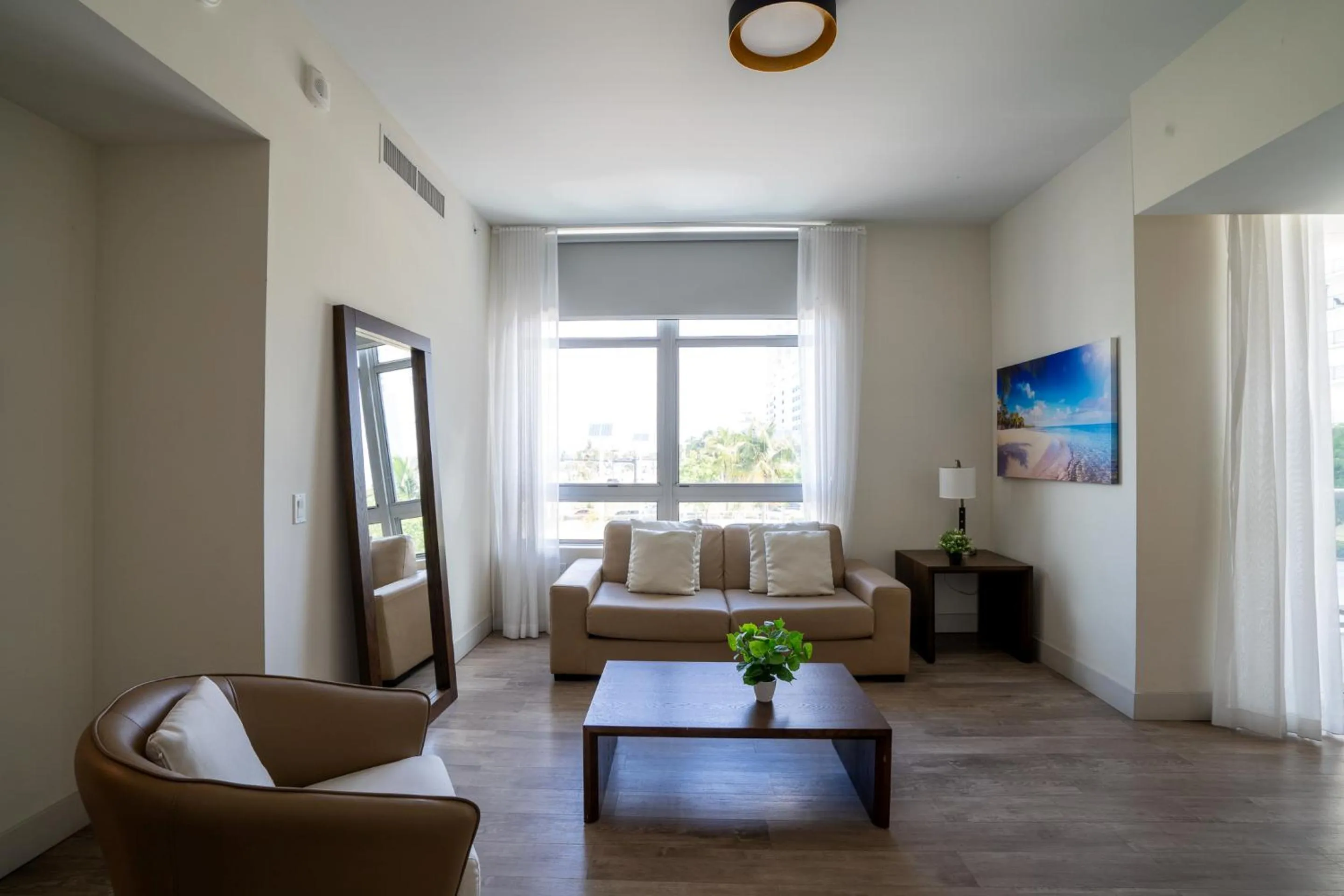 TV and multimedia in Global Rent Apart - Costa Hollywood