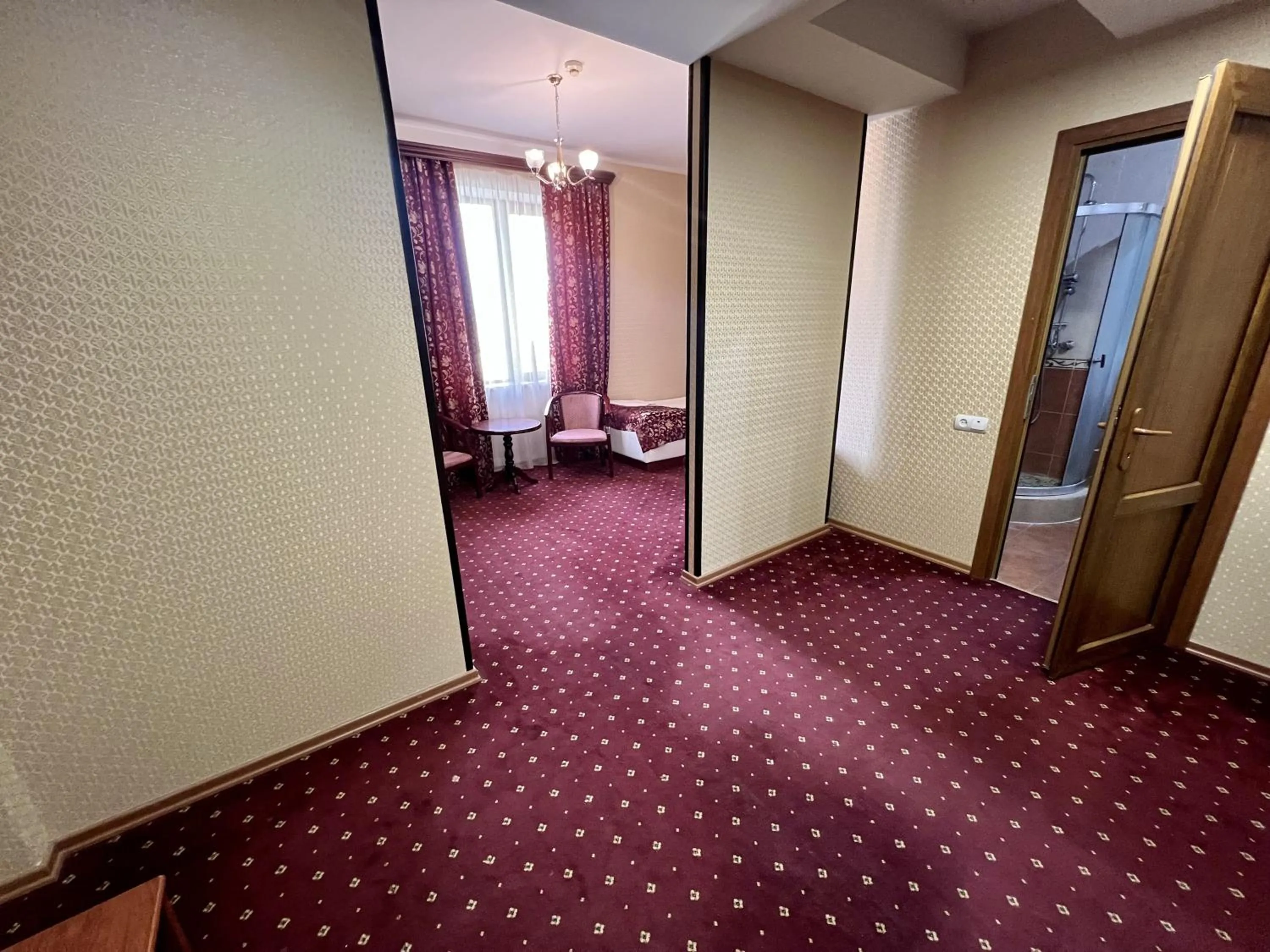 Photo of the whole room, Bed in Armenian Royal Palace