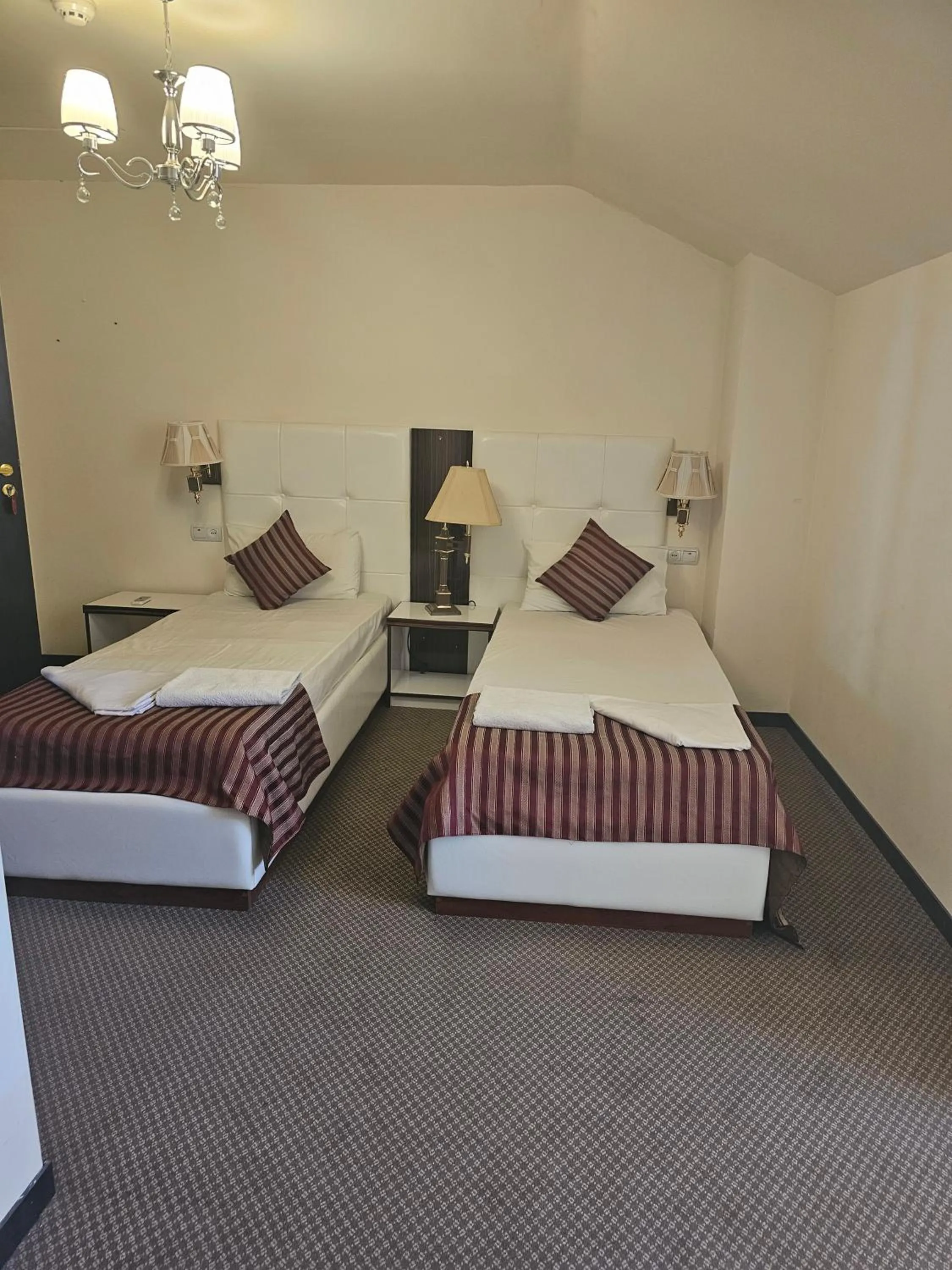 Shower, Bed in Armenian Royal Palace