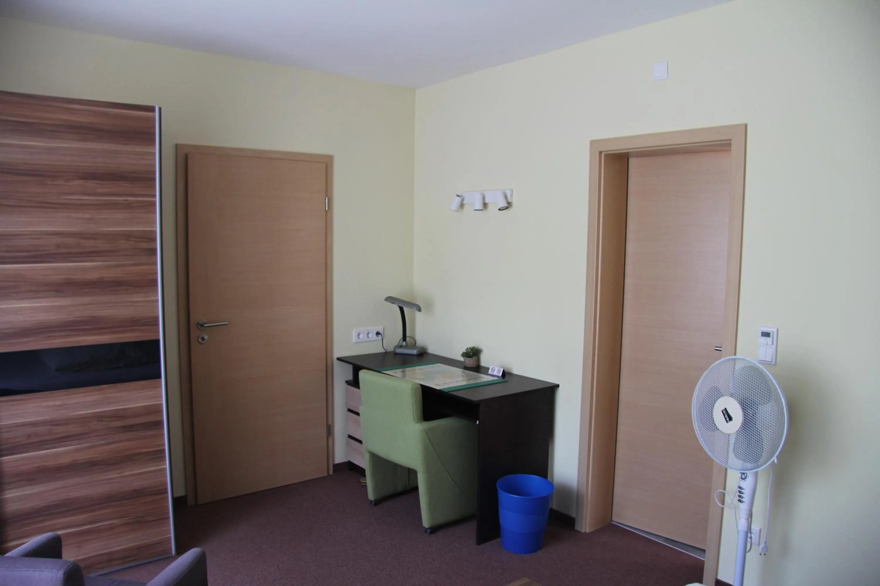 Bedroom in Atrium Garni