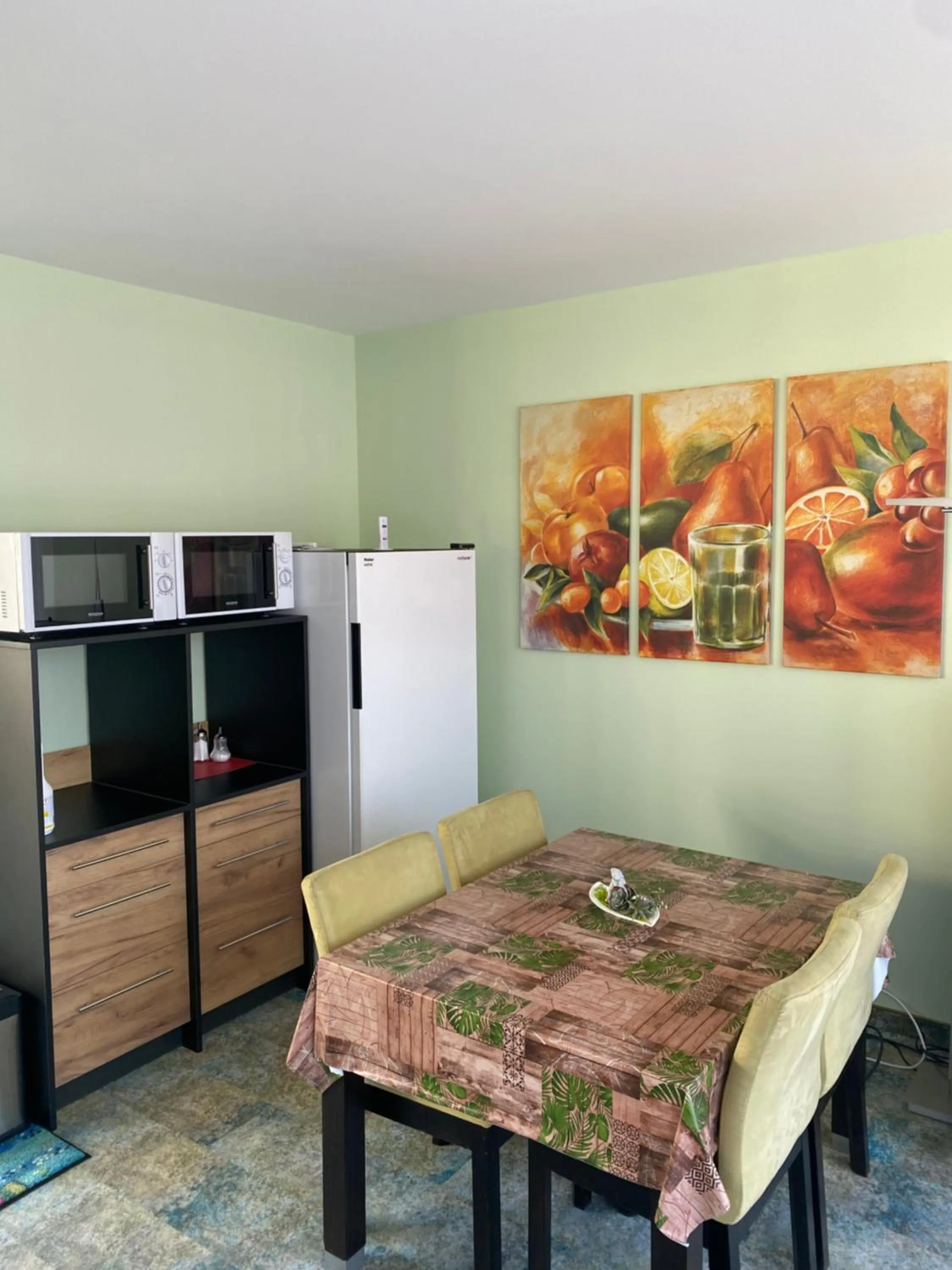 Breakfast in Atrium Garni