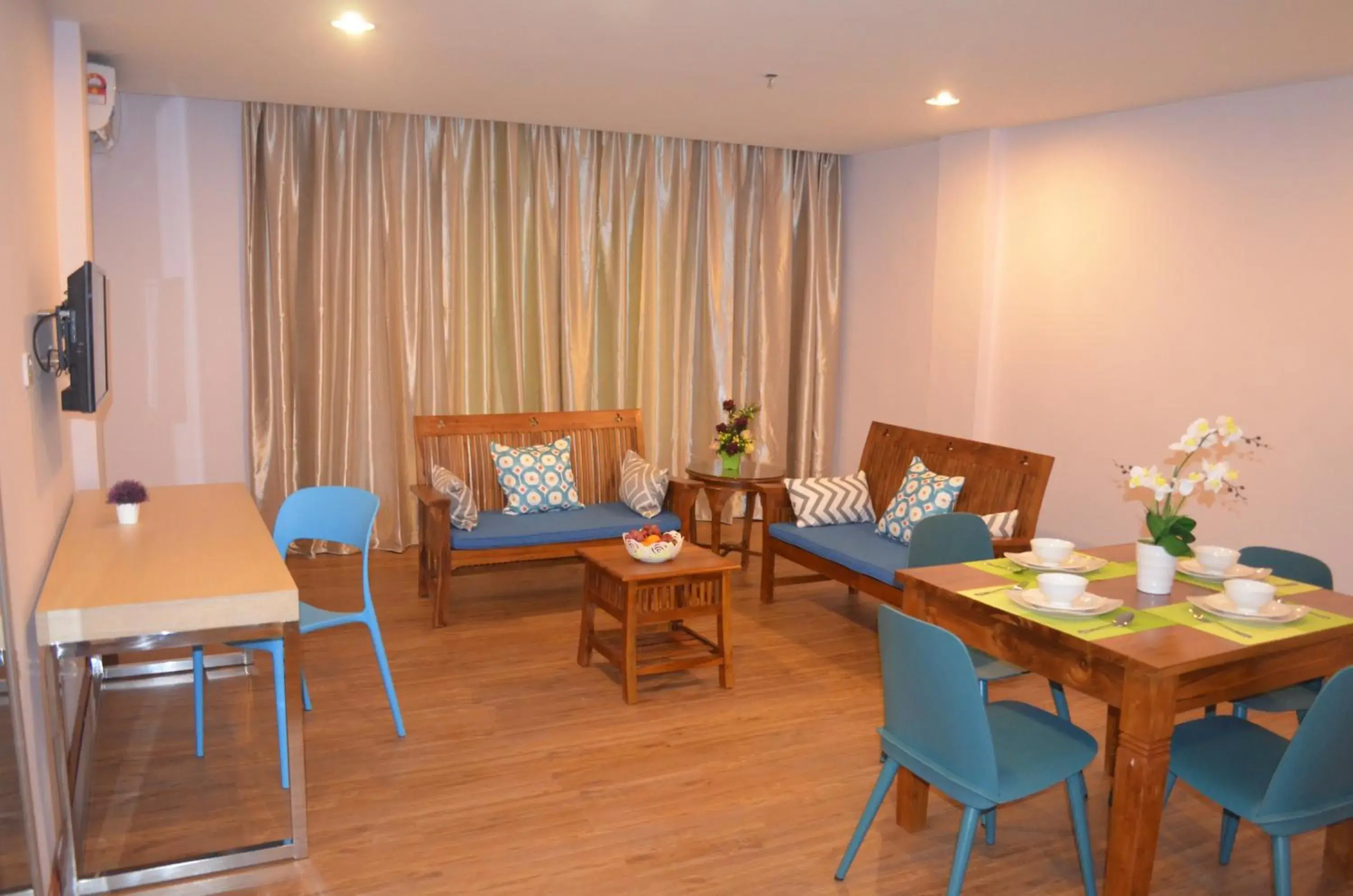 Living room in TD Mutiara Hotel Semporna