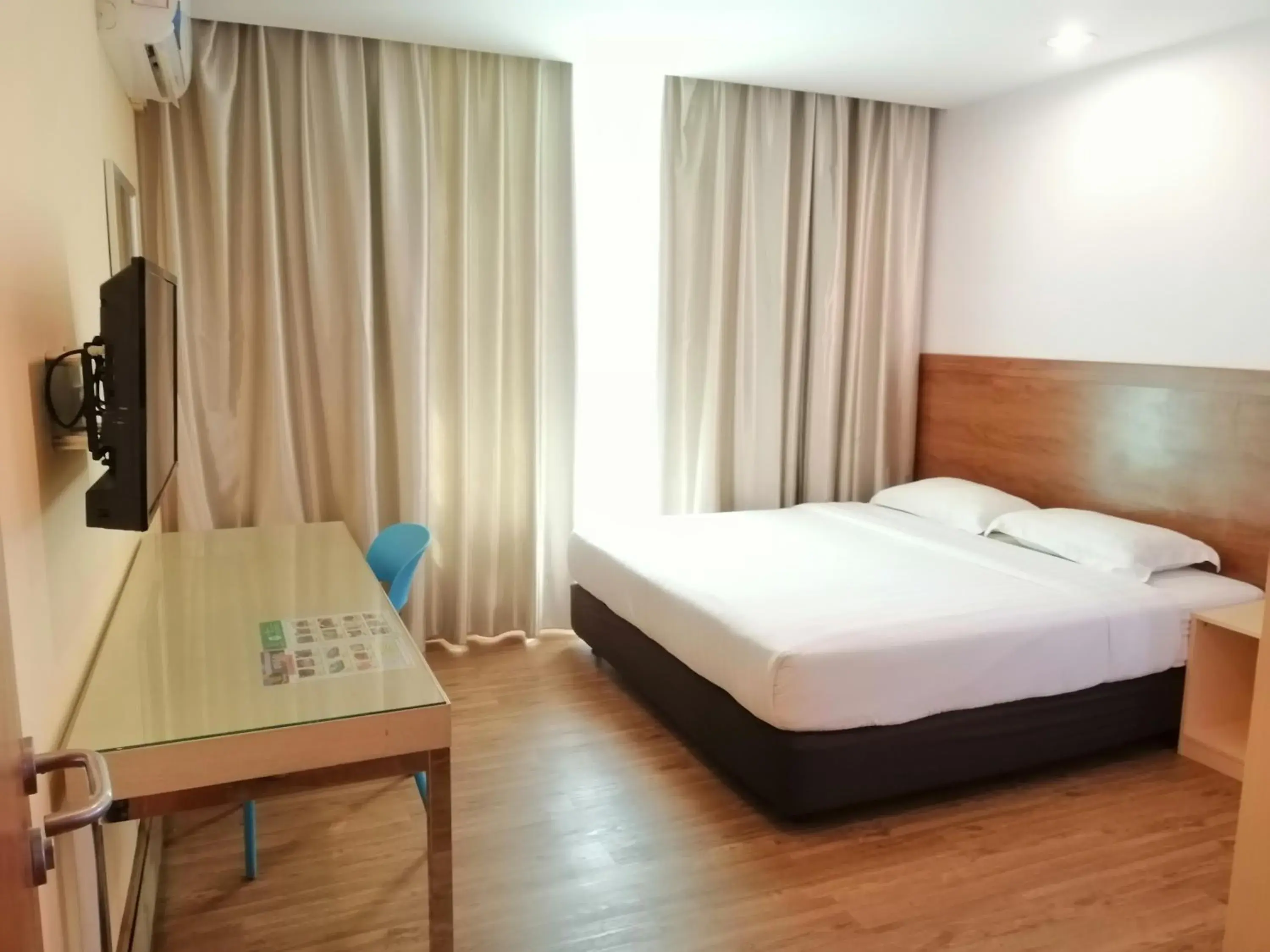 Bedroom, Bed in TD Mutiara Hotel Semporna