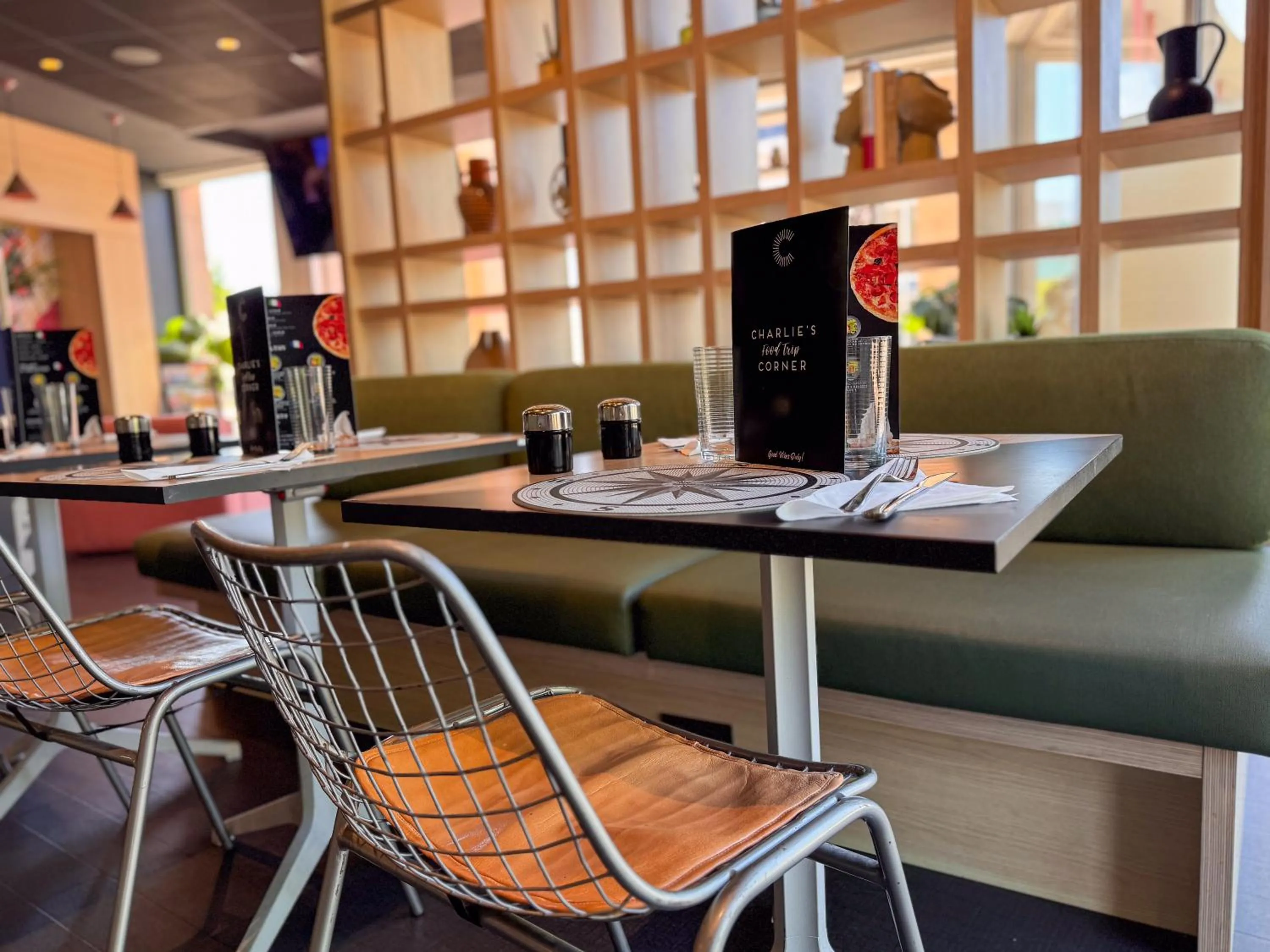 Restaurant/places to eat in ibis Martigues Centre