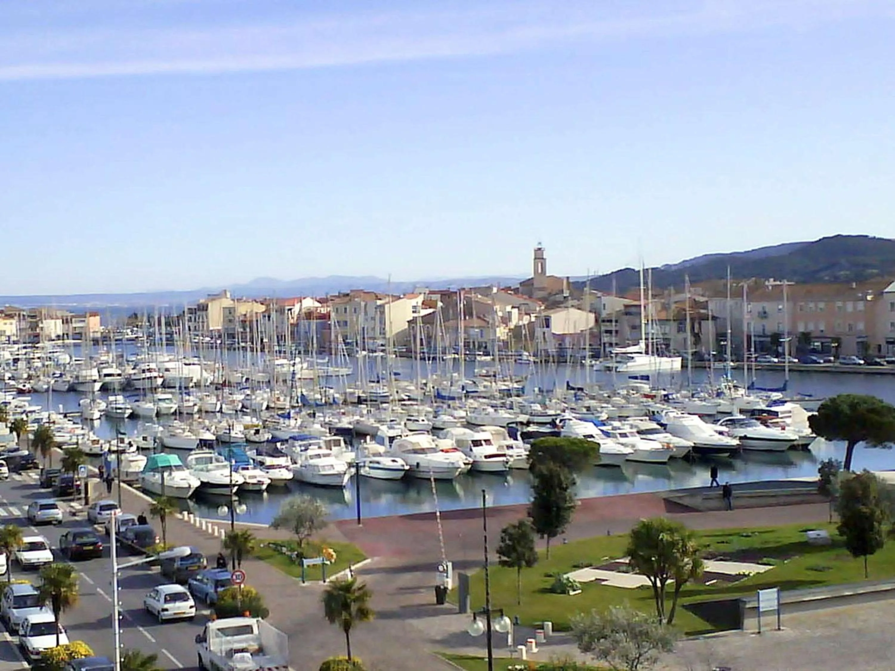 On site in ibis Martigues Centre