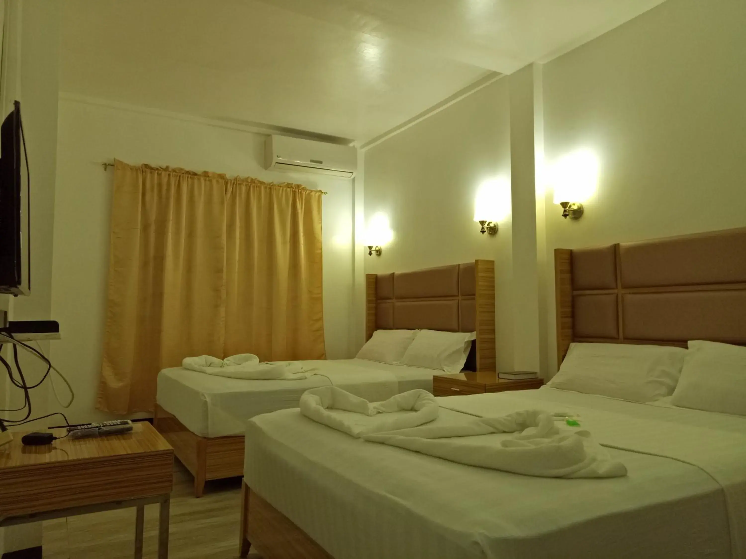 Family Room in Meaco Hotel - Anilao Family Room in Meaco Hotel - Anilao