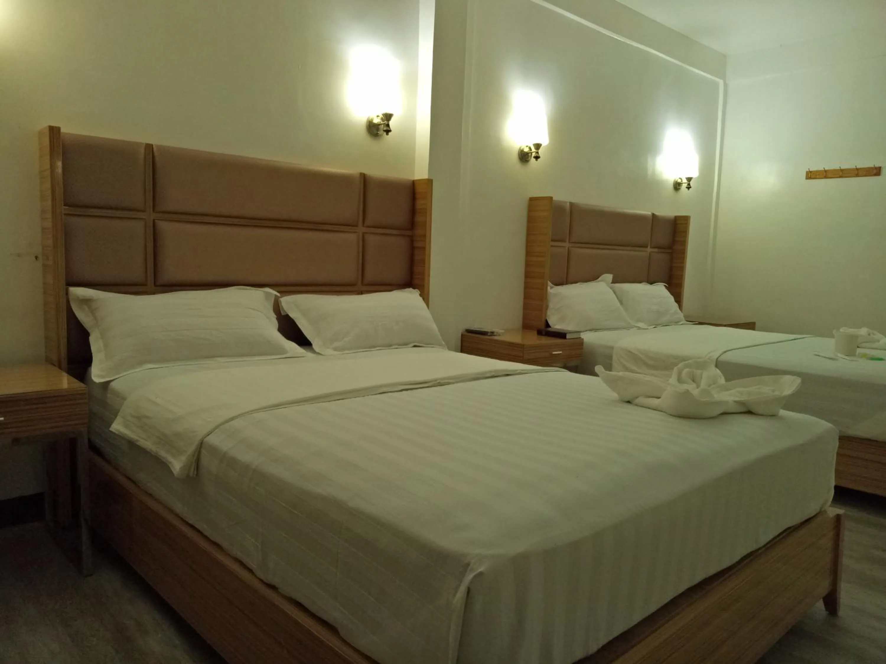 Bed in Meaco Hotel - Anilao