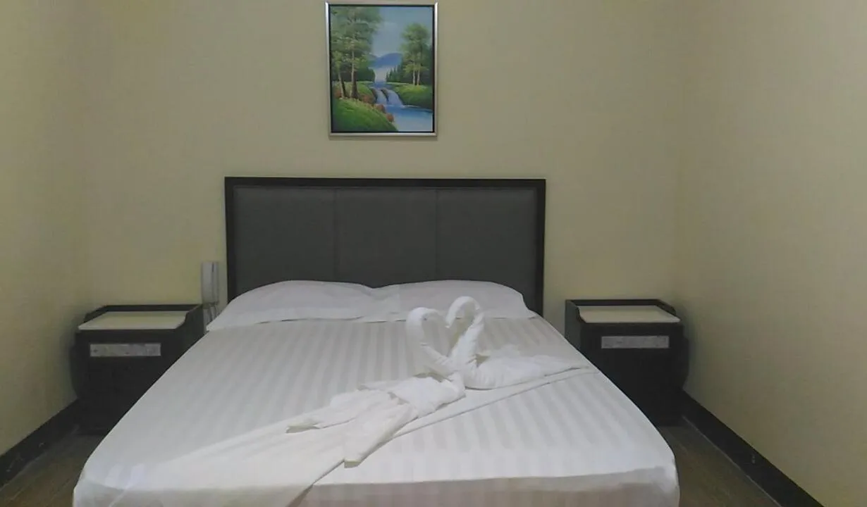 Bed in Meaco Royal Hotel - Plaridel
