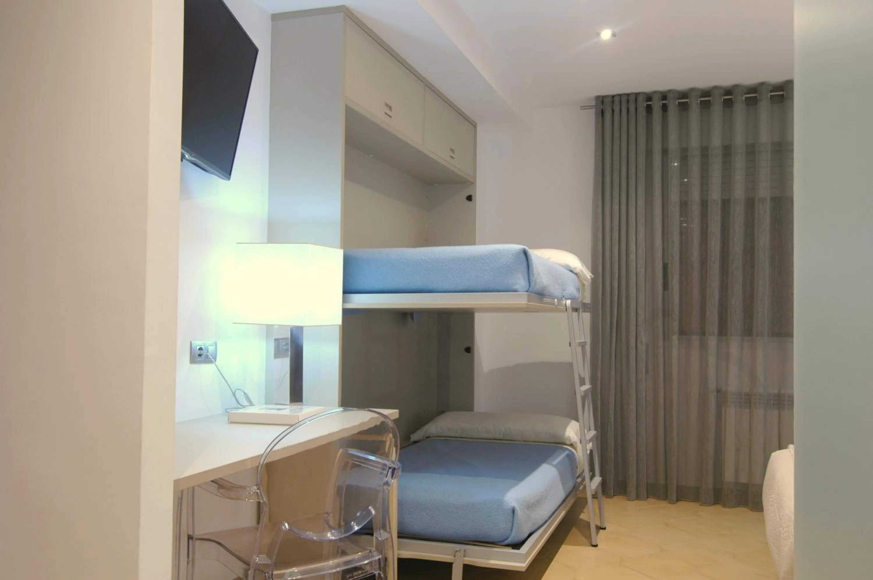 bunk bed, Bed in Hotel Vila da Guarda