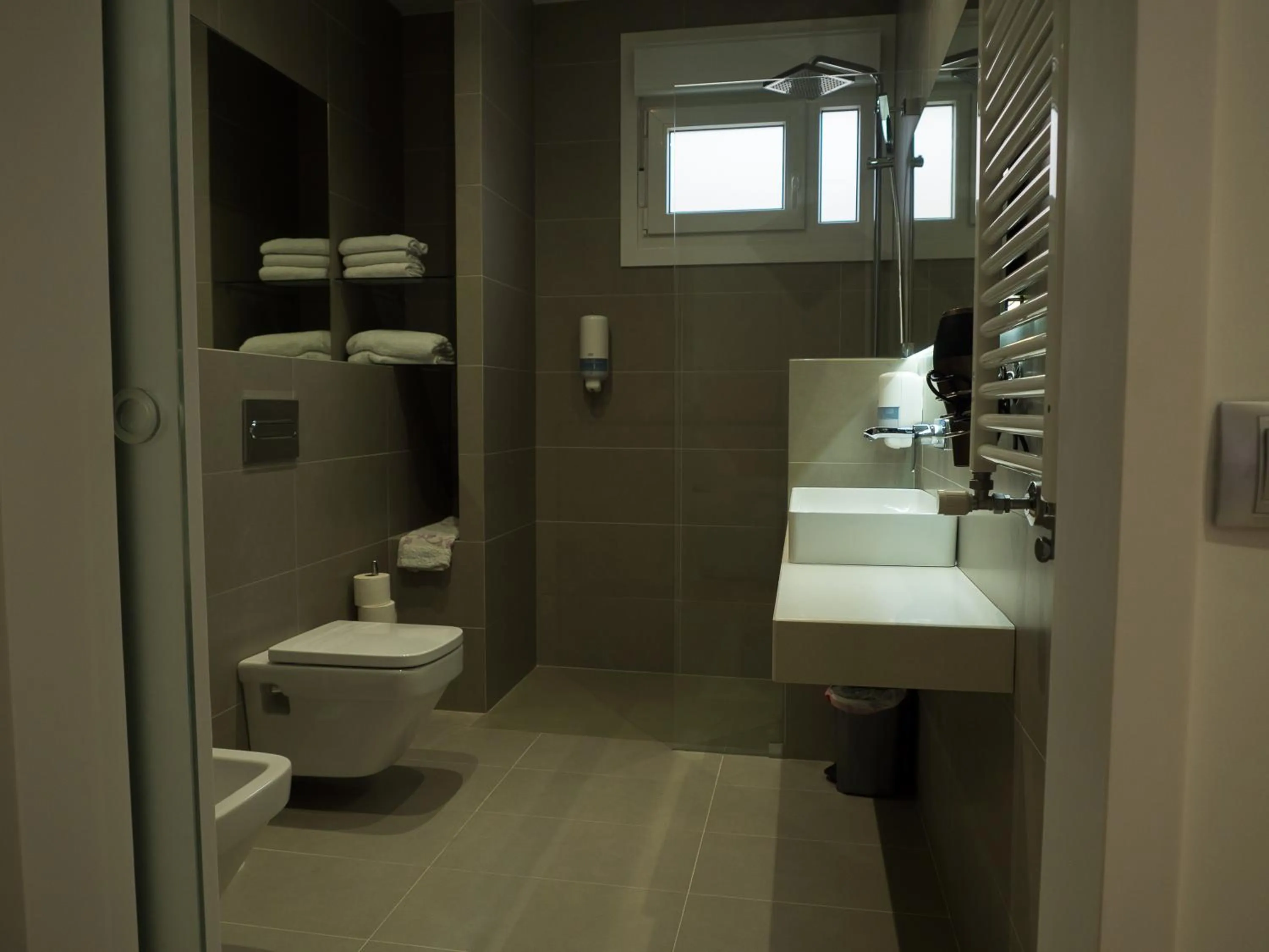 Shower in Hotel Vila da Guarda