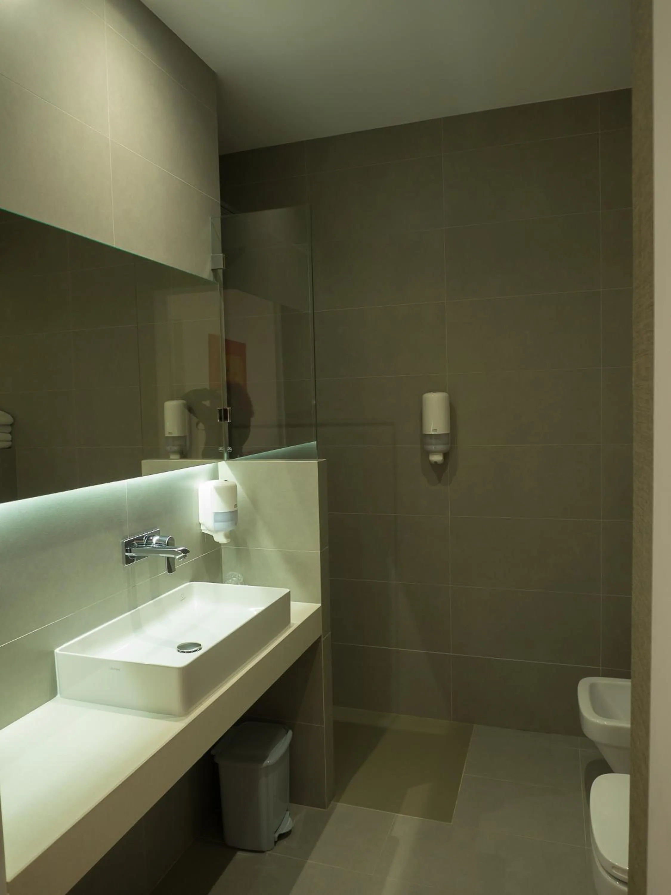 Shower in Hotel Vila da Guarda