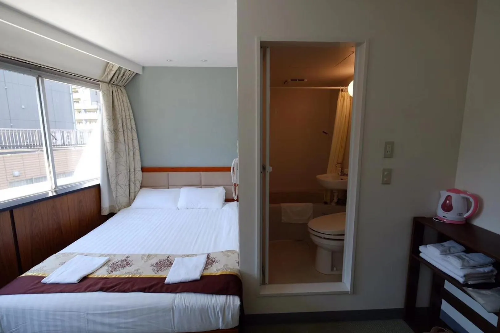 Photo of the whole room, Bed in Tabata Oji Hotel