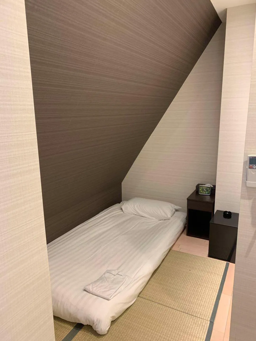 bunk bed, Bed in Tabata Oji Hotel