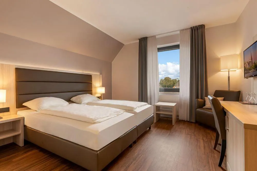 Bedroom, Bed in Gothmann's Hotel