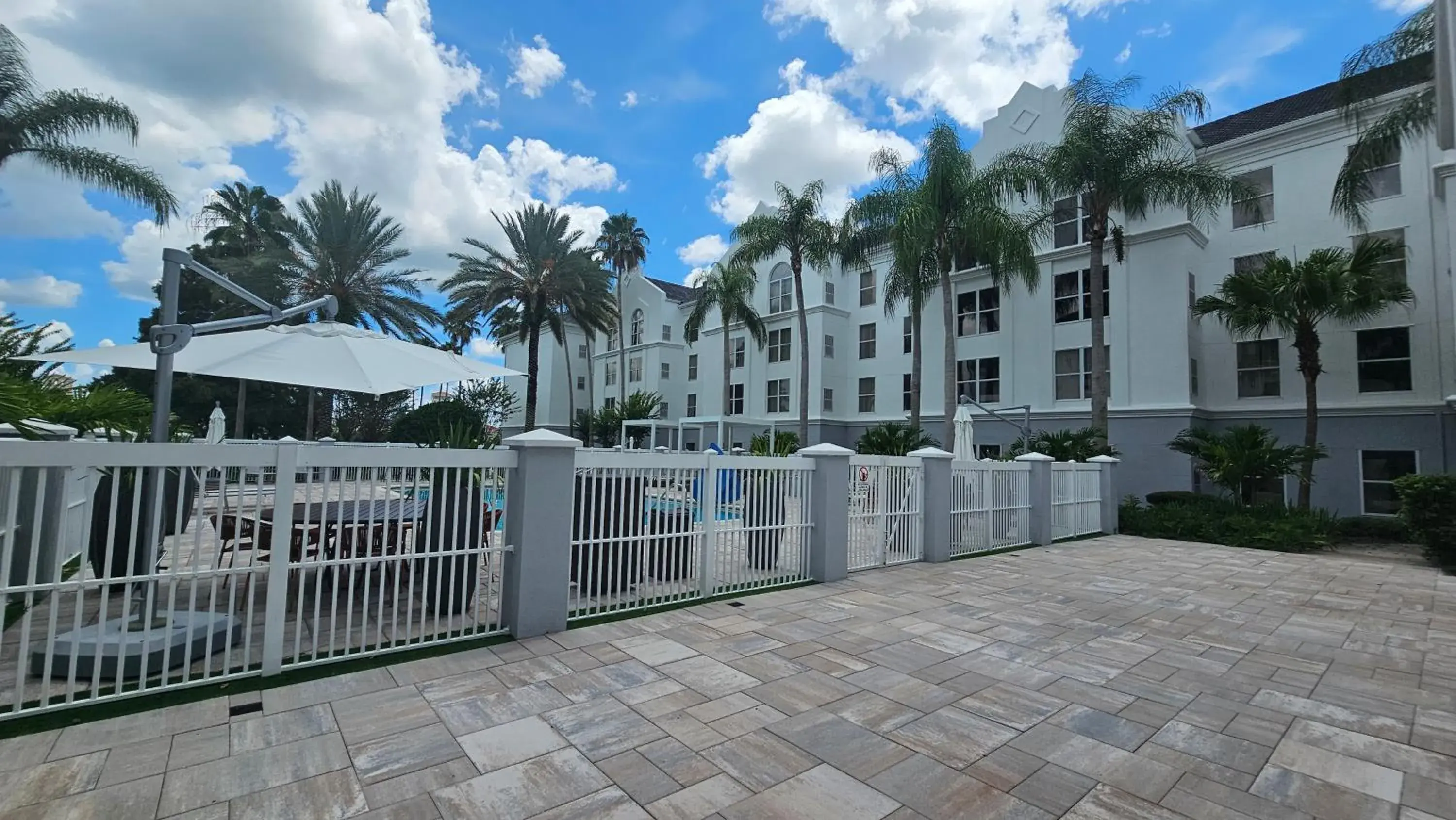 Property building in SureStay Plus by Best Western Orlando Lake Buena Vista Property building in SureStay Plus by Best Western Orlando Lake Buena Vista