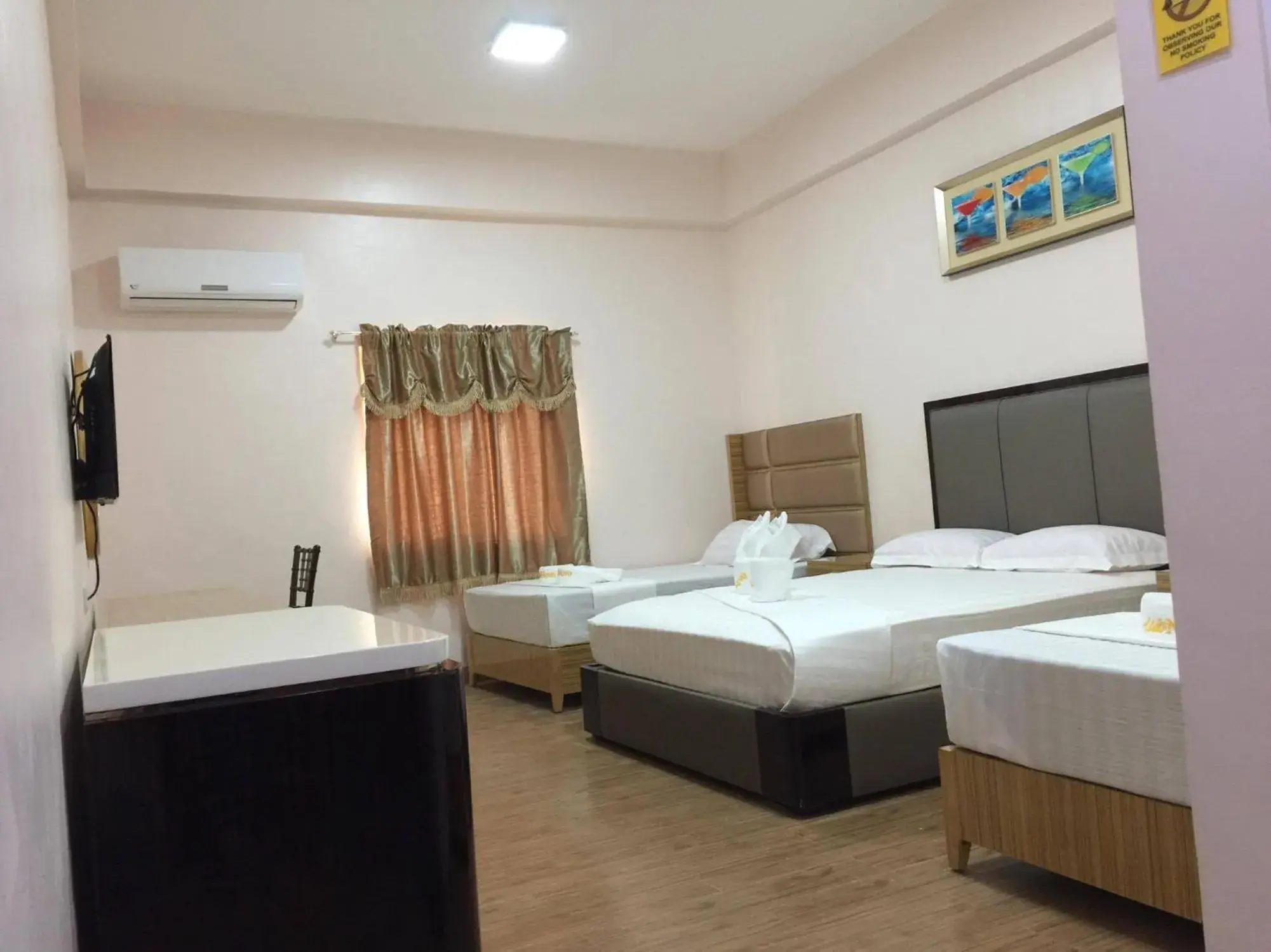 Bed in Meaco Royal Hotel - Lipa Bed in Meaco Royal Hotel - Lipa