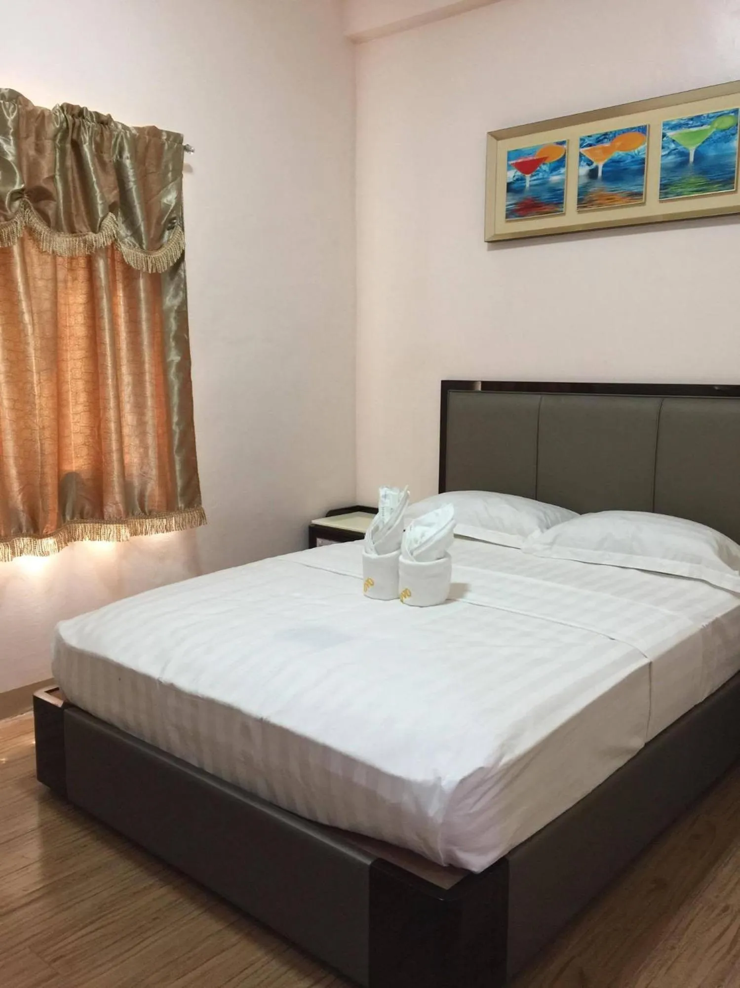 Bed in Meaco Royal Hotel - Lipa