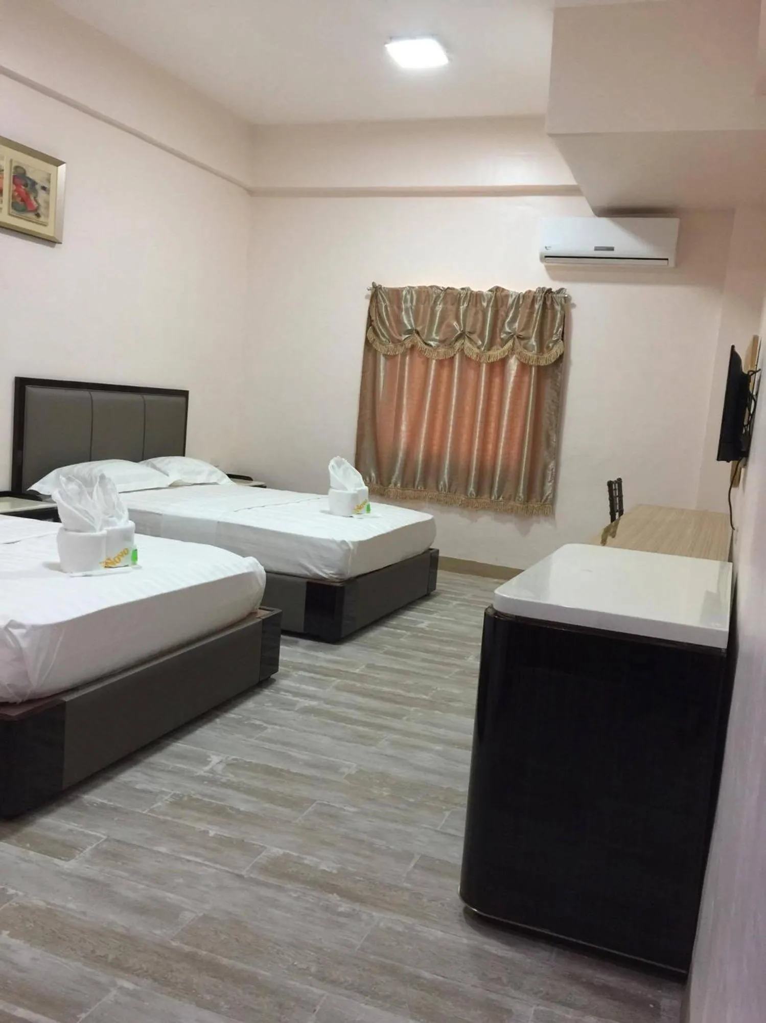 Bed in Meaco Royal Hotel - Lipa