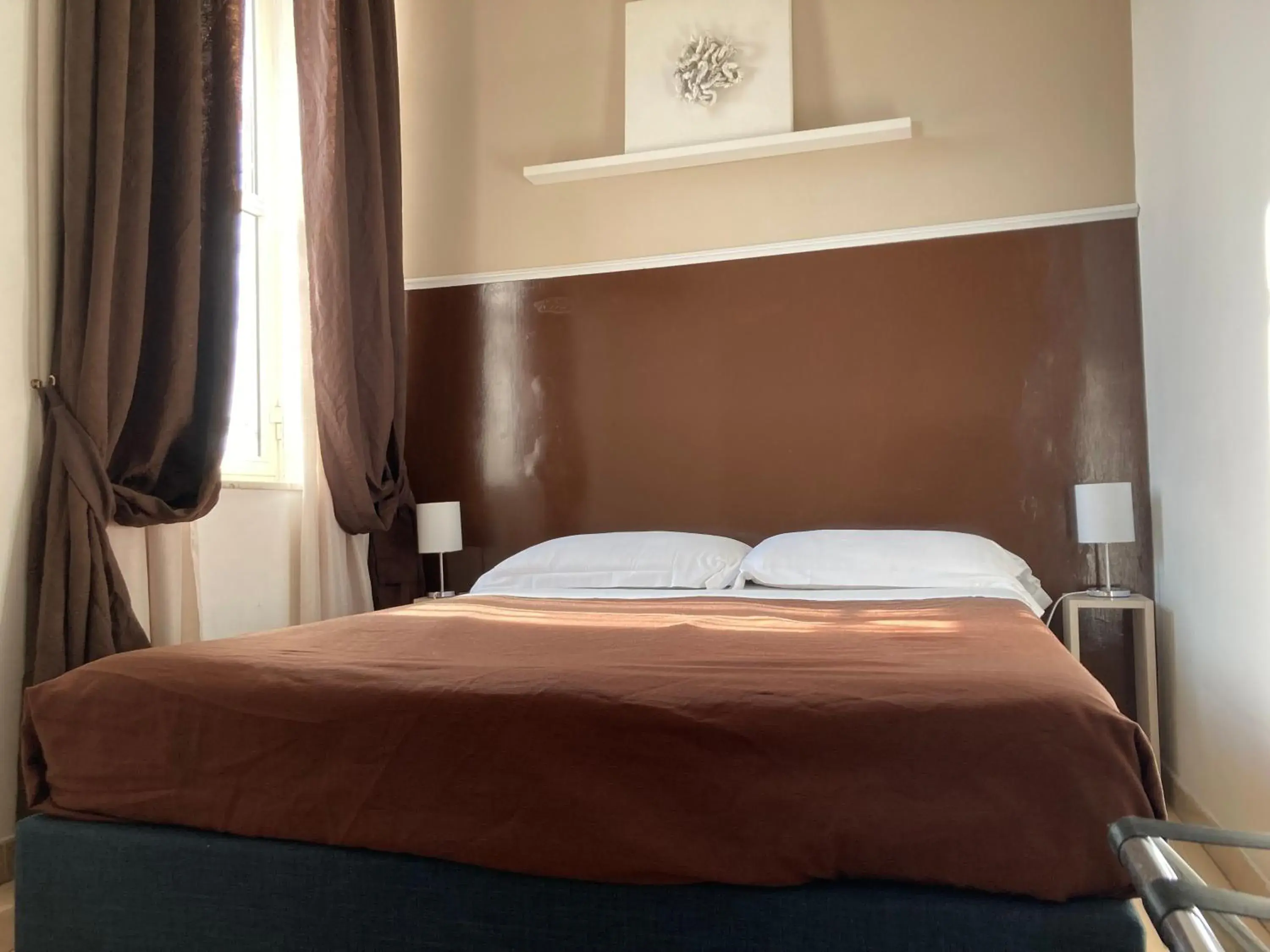 Bed in Hotel Indipendenza Bed in Hotel Indipendenza