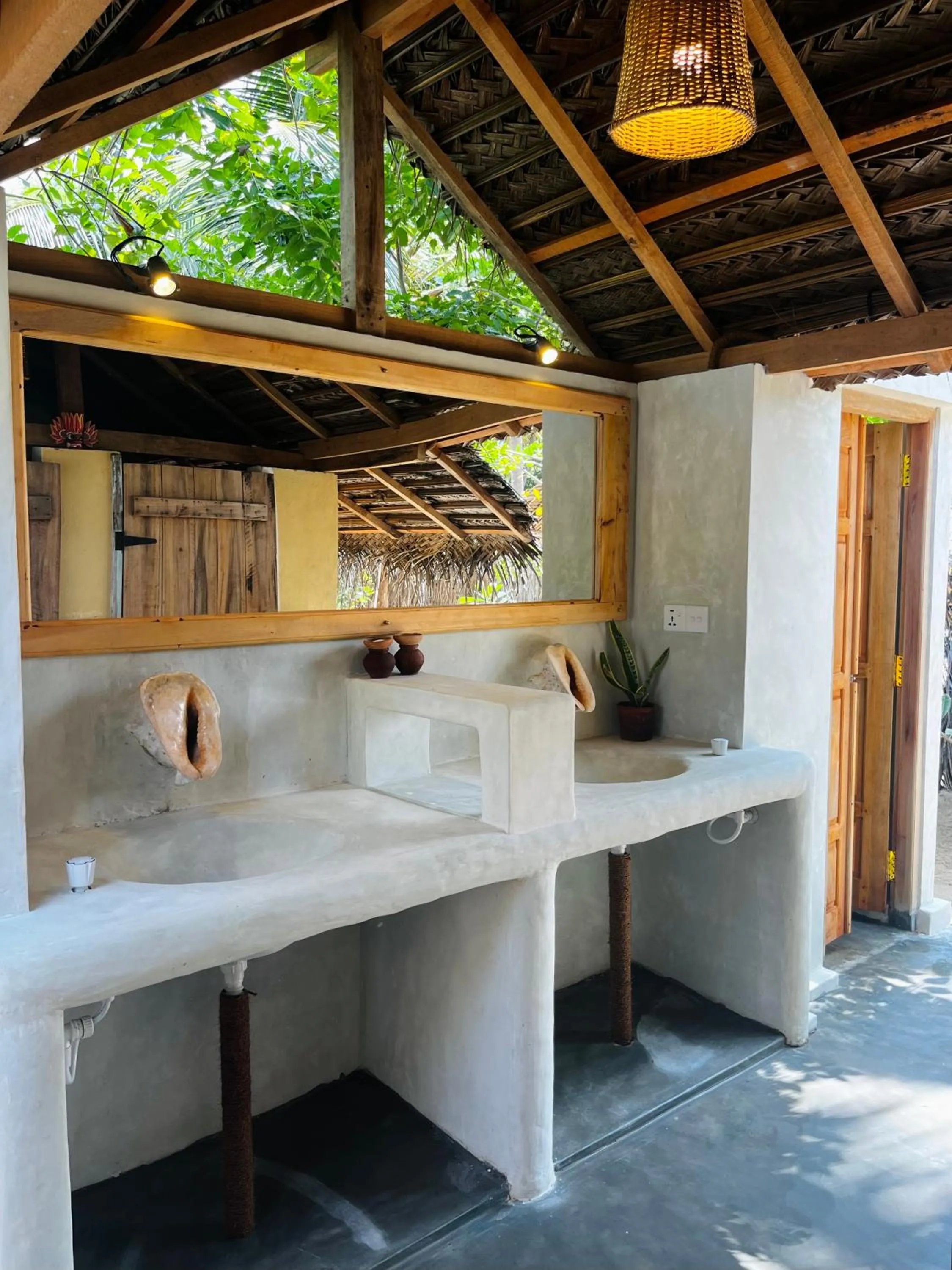 Windy Waves Beach Nature Resort & Kite School