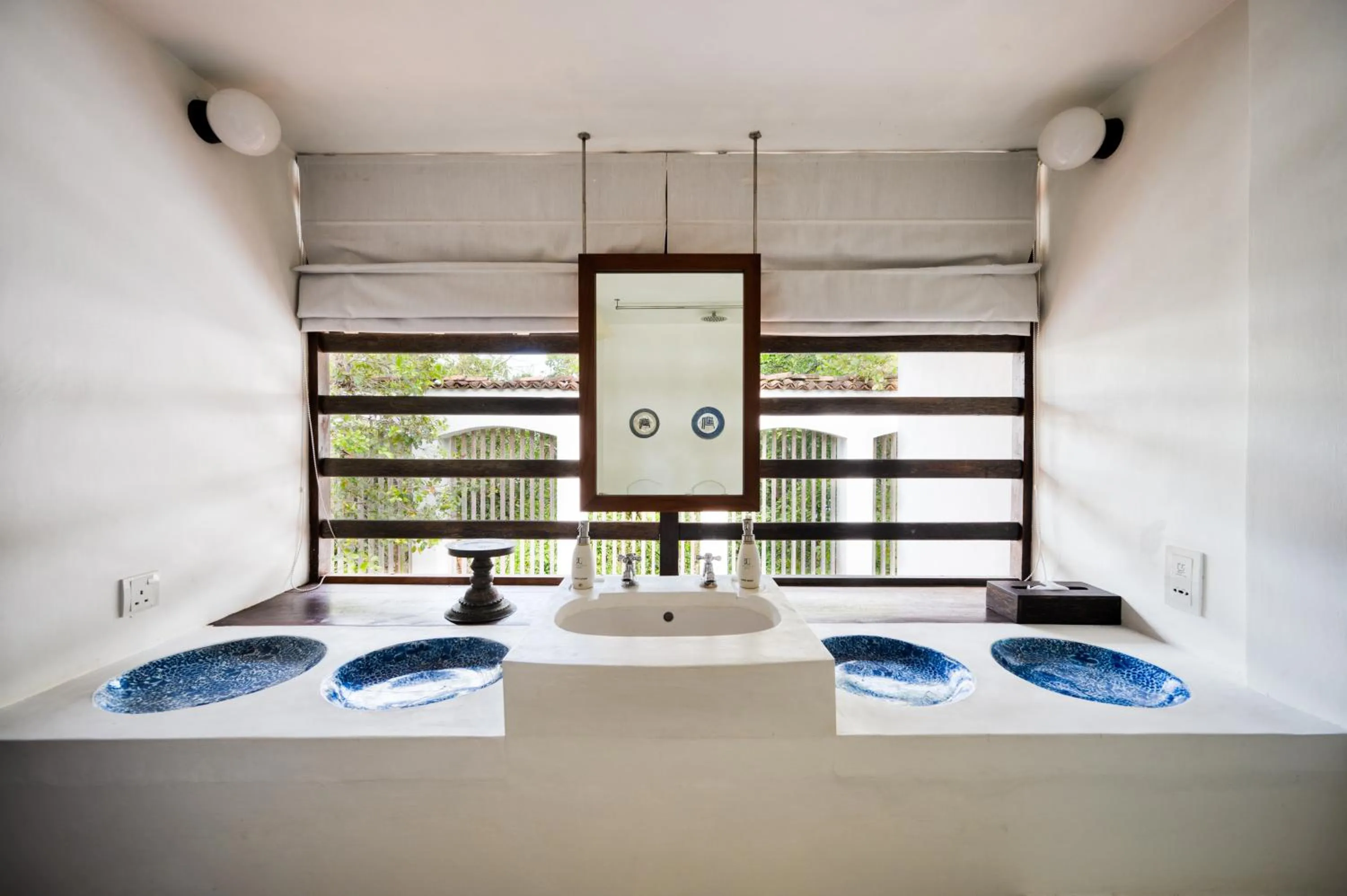 Bathroom in Lunuganga Estate