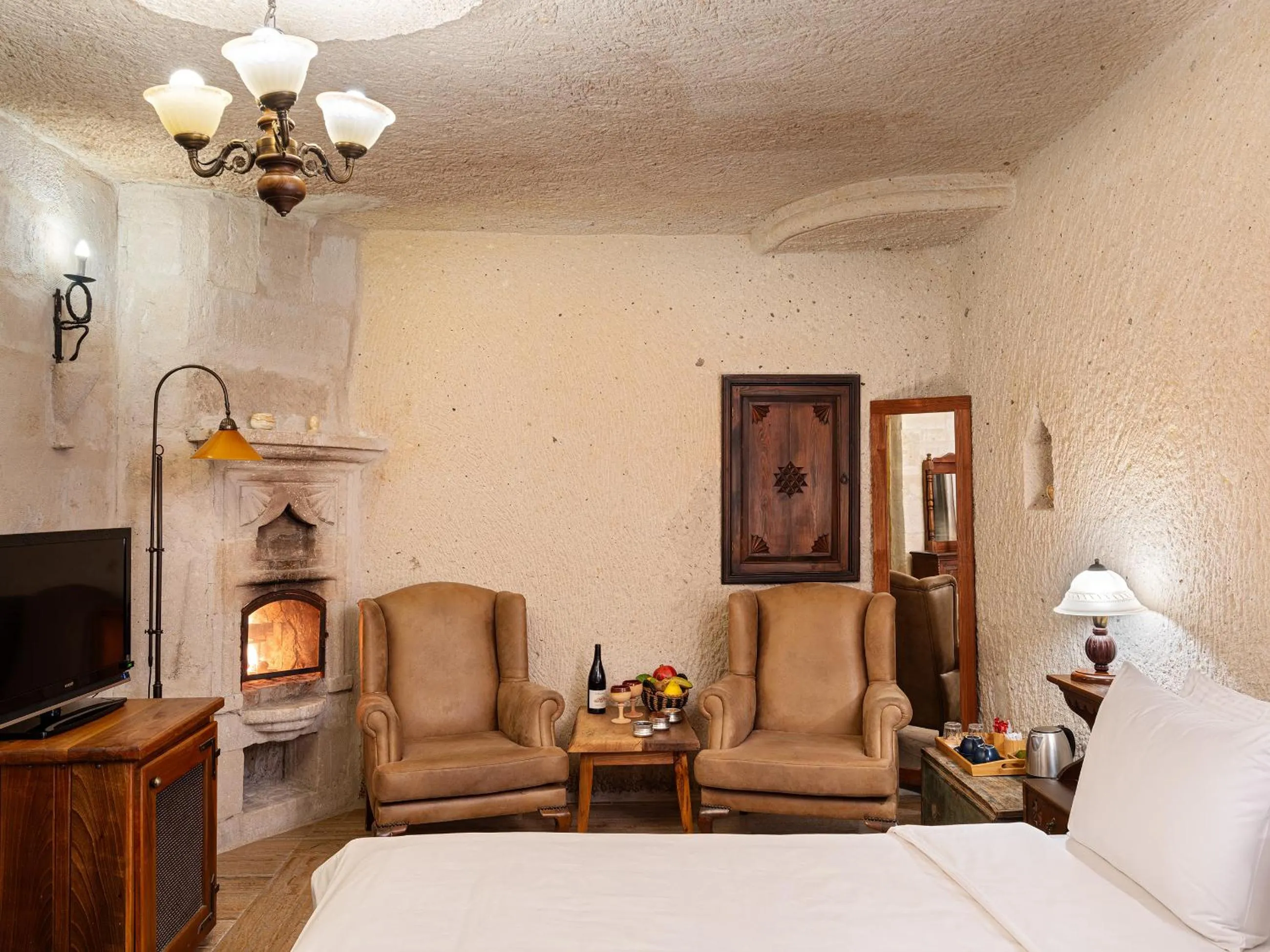 Seating area, Bed in Kelebek Special Cave Hotel & Spa