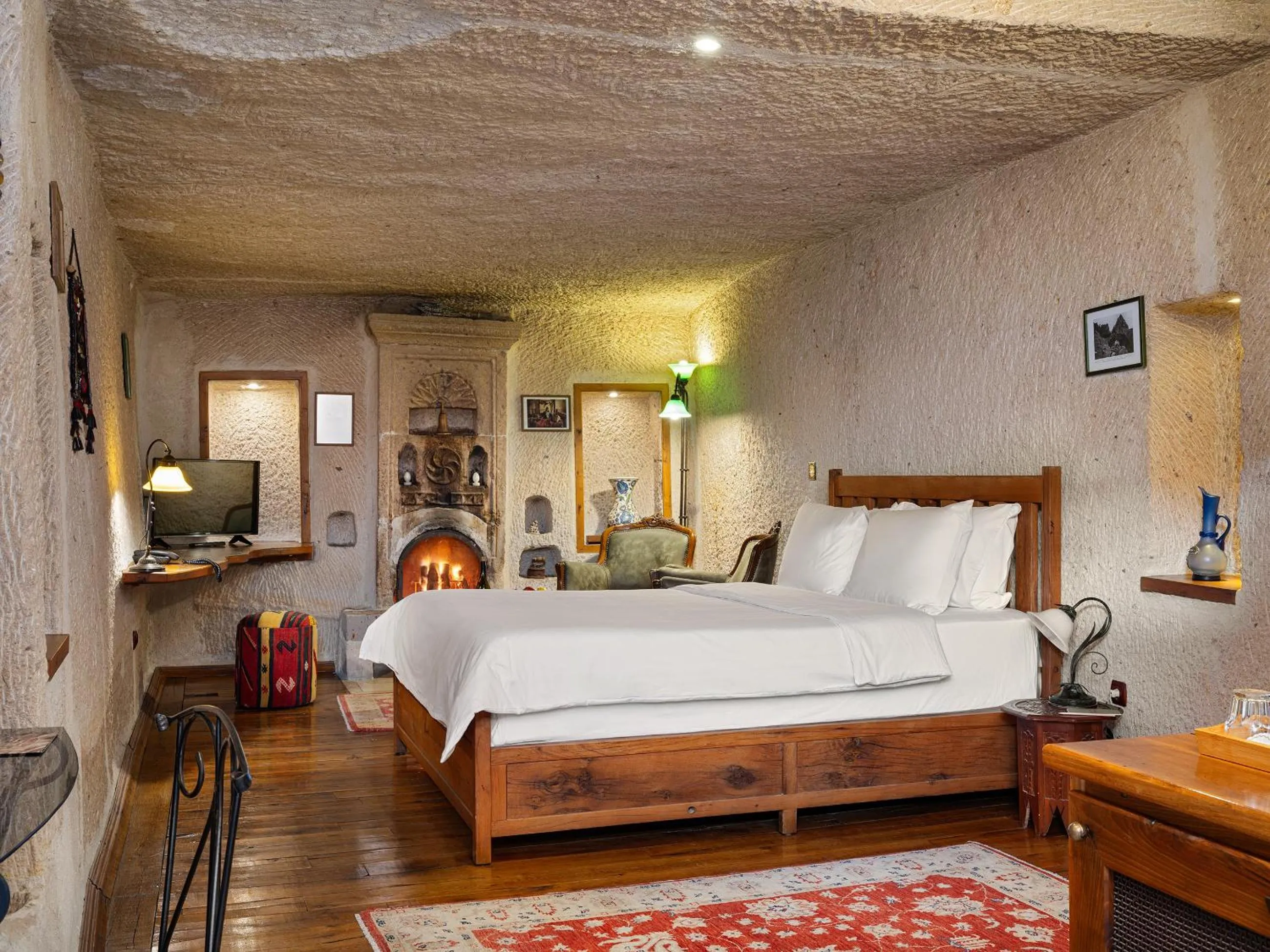 Photo of the whole room, Bed in Kelebek Special Cave Hotel & Spa
