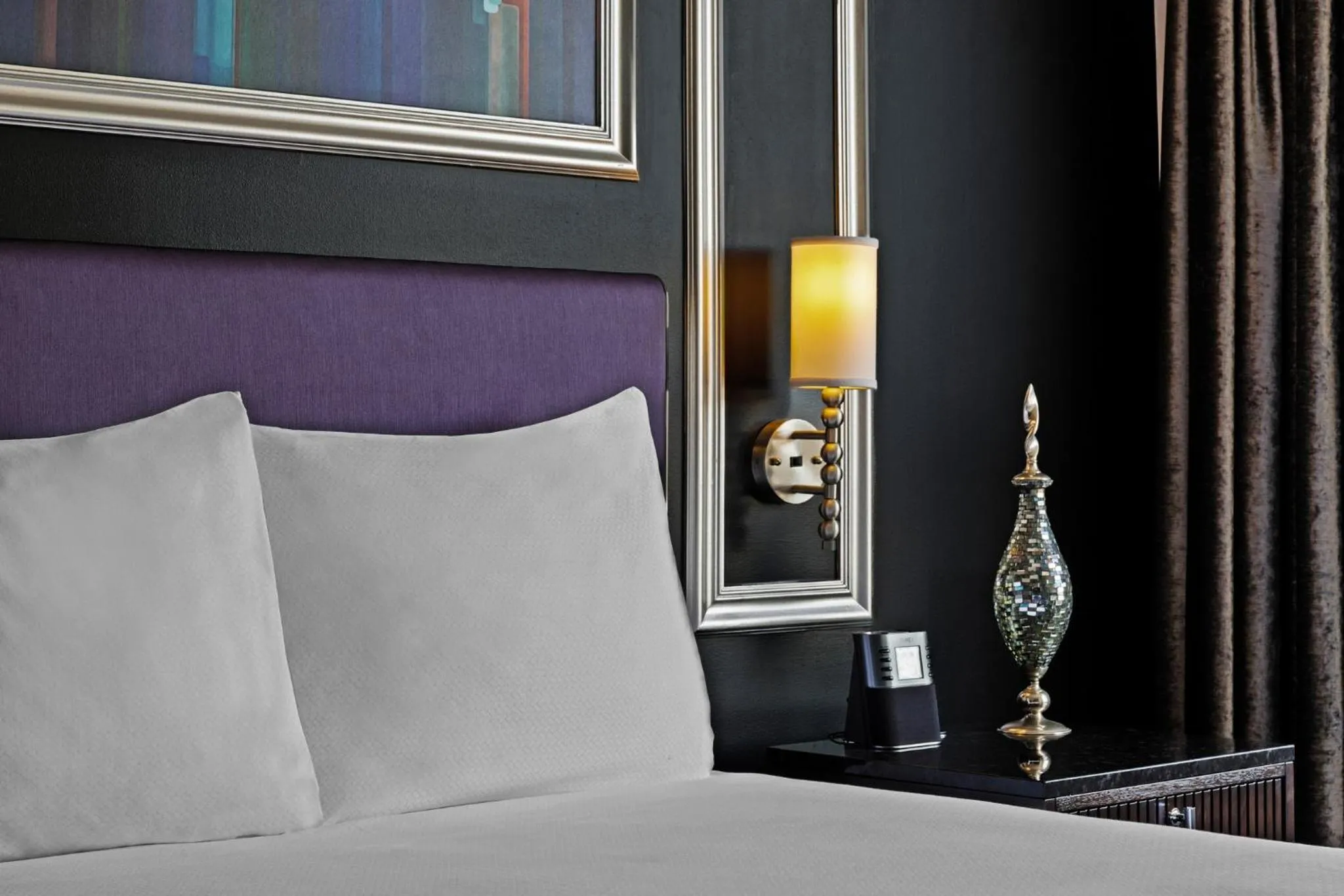 Bedroom, Bed in Club Wyndham Canterbury