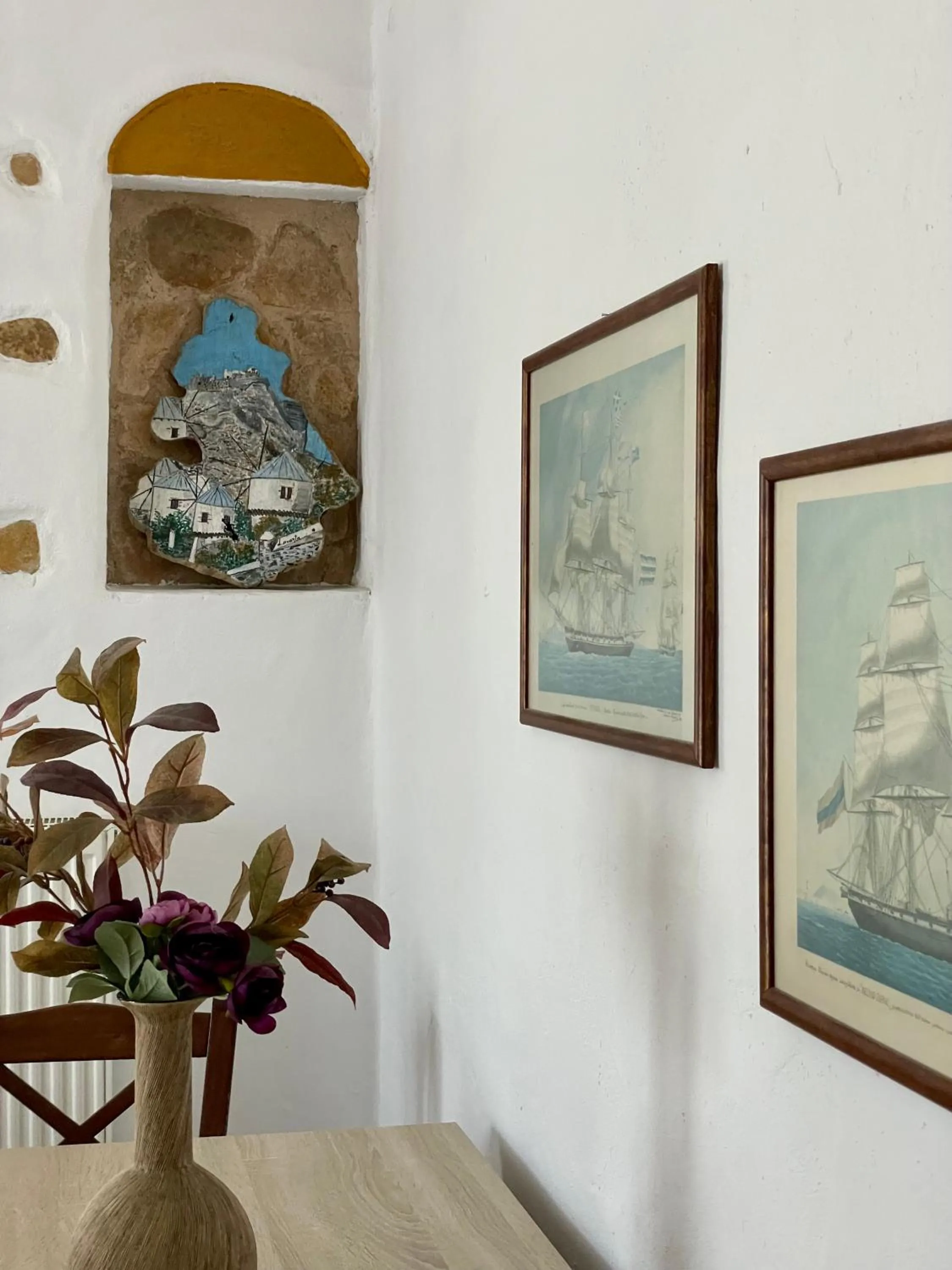 Living room in Atlazia Suites